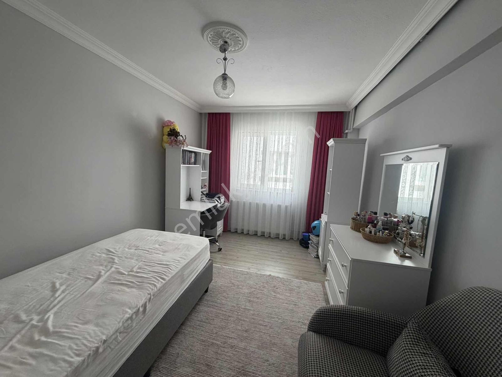 Manisa Peker Mah. 3+1 Ara Kat Satılık Daire - Görsel 19