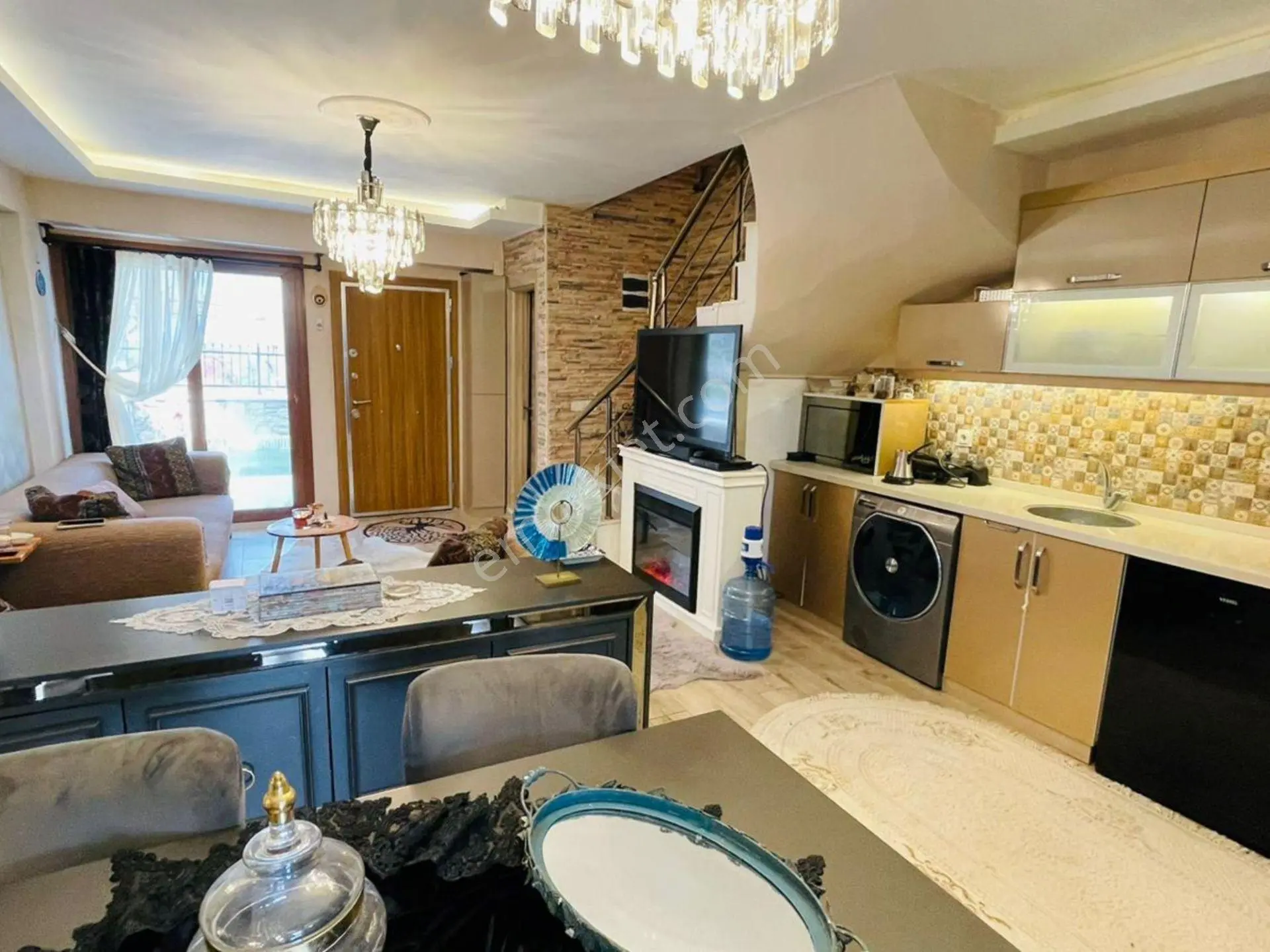 Yeni Foça Burunucu Doğalgazlı Full Lüx Eşyalı 4+1 Kiralık Villa - Görsel 2