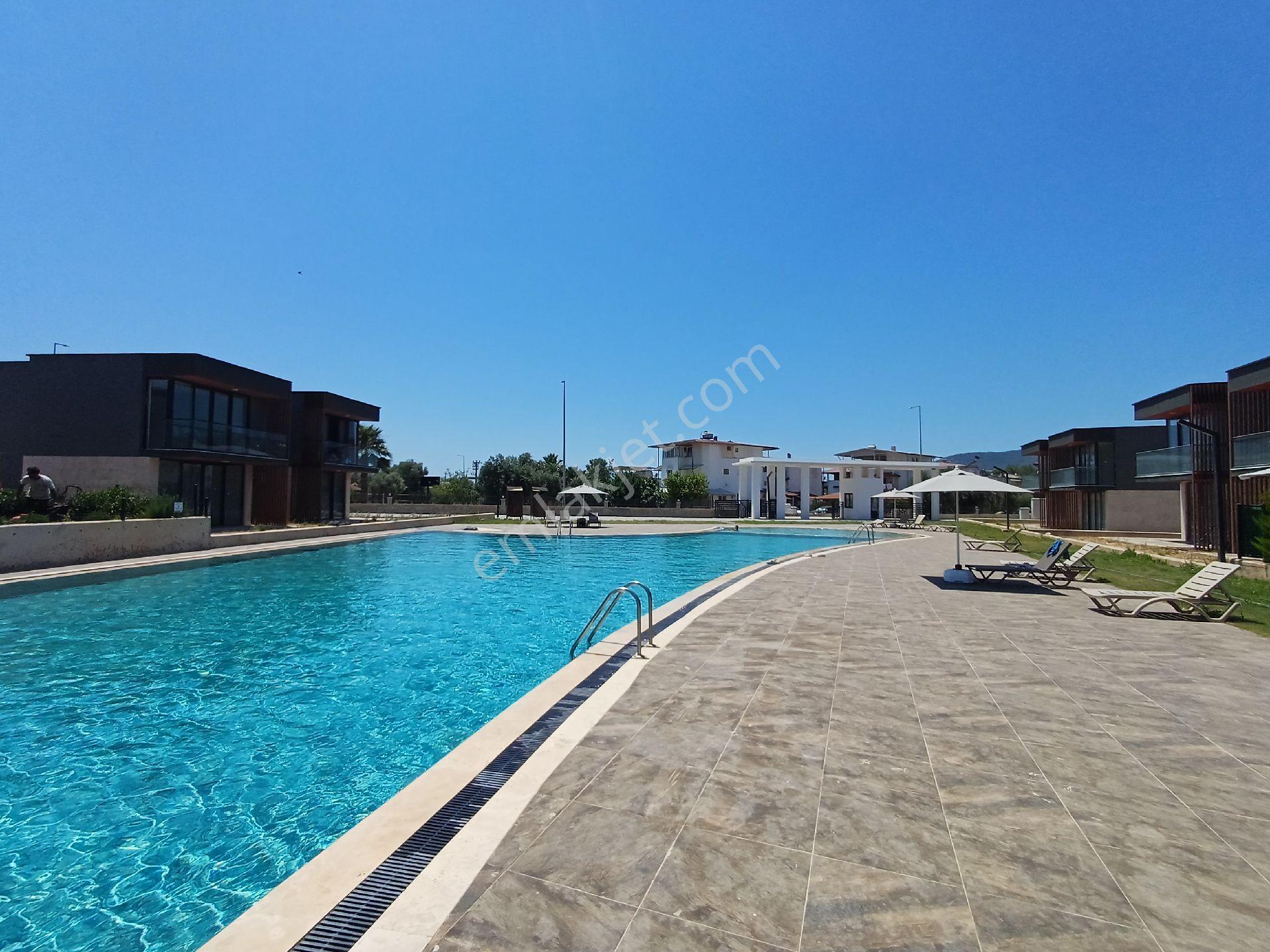 İris Aura Sitesinde Satılık 1+1 Esyali Daire - Görsel 22