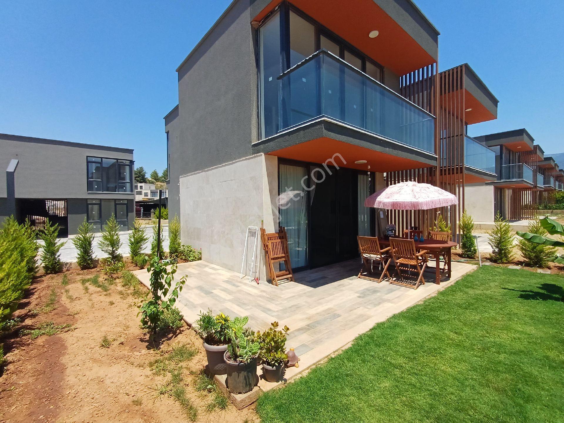 İris Aura Sitesinde Satılık 1+1 Esyali Daire - Görsel 21