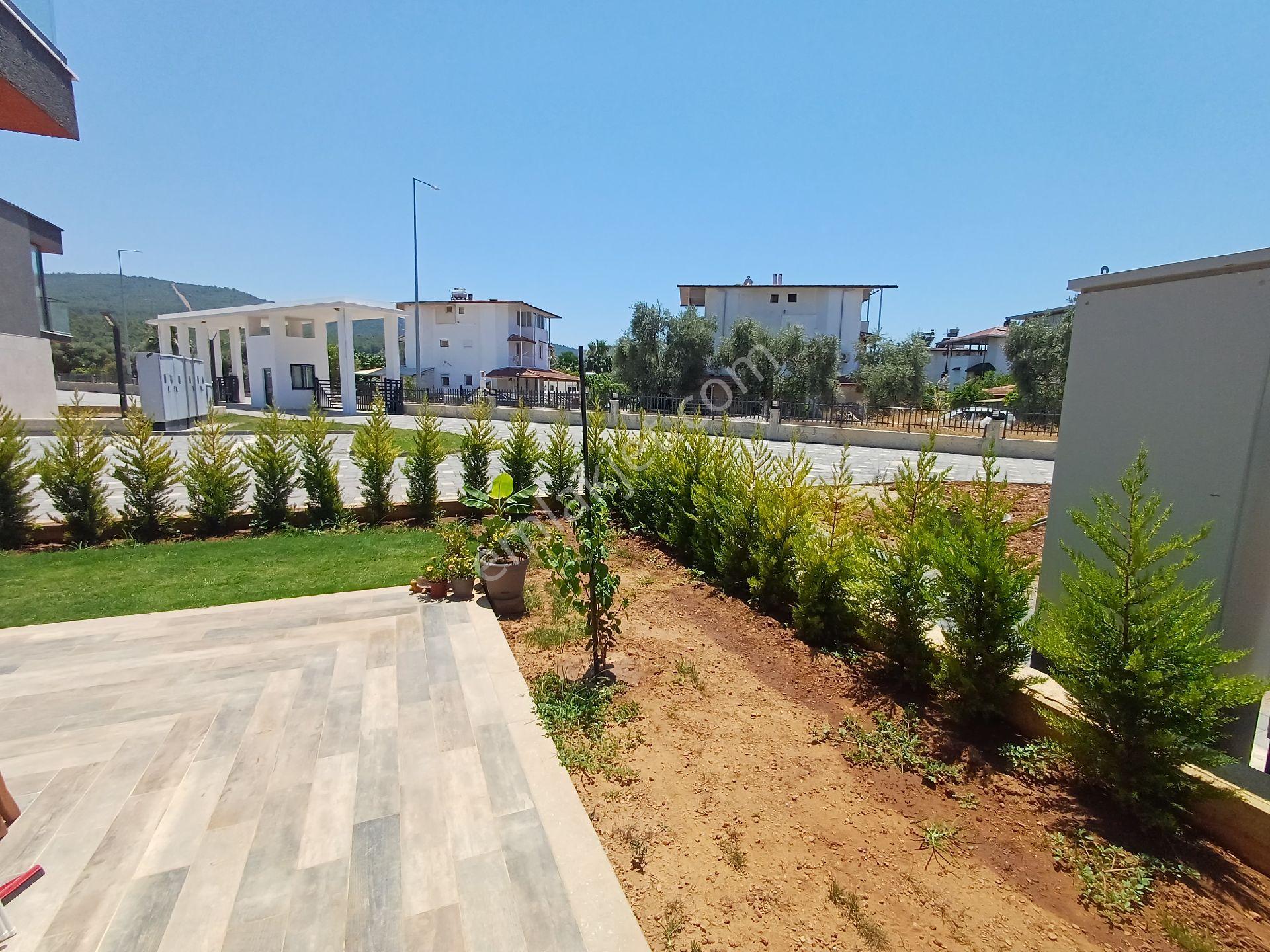 İris Aura Sitesinde Satılık 1+1 Esyali Daire - Görsel 8