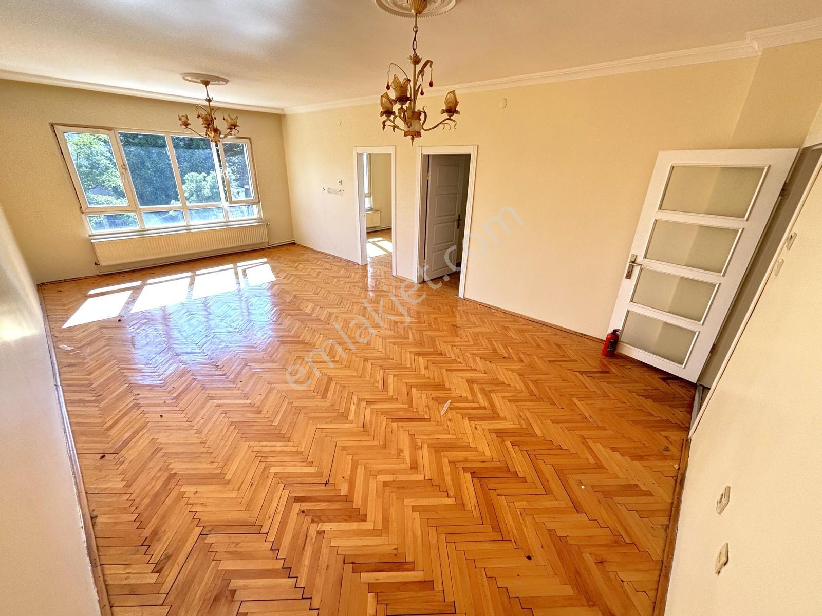 Cadde Üzeri Hastane Yakını Katta 3+1 Kiralık Prıme Ofıs'ten - Görsel 5