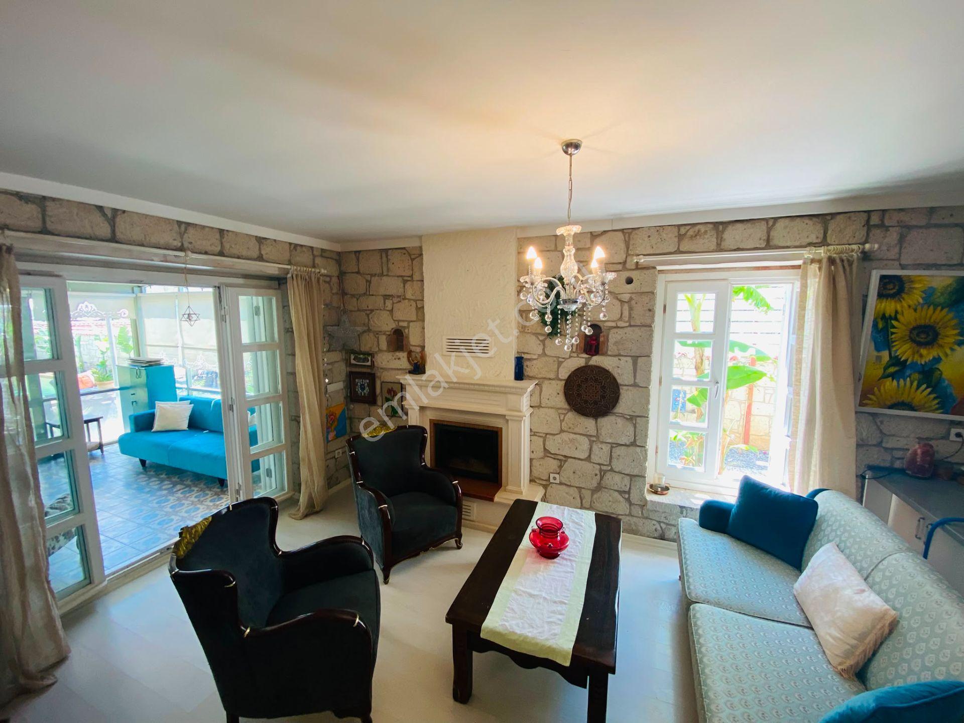 Alaçatı Hacımemişte 275 M2 Arsa İçinde 4+1 Müstakil Havuzlu Geniş Bahçeli Satılık Lüks Taş Villa - Görsel 35