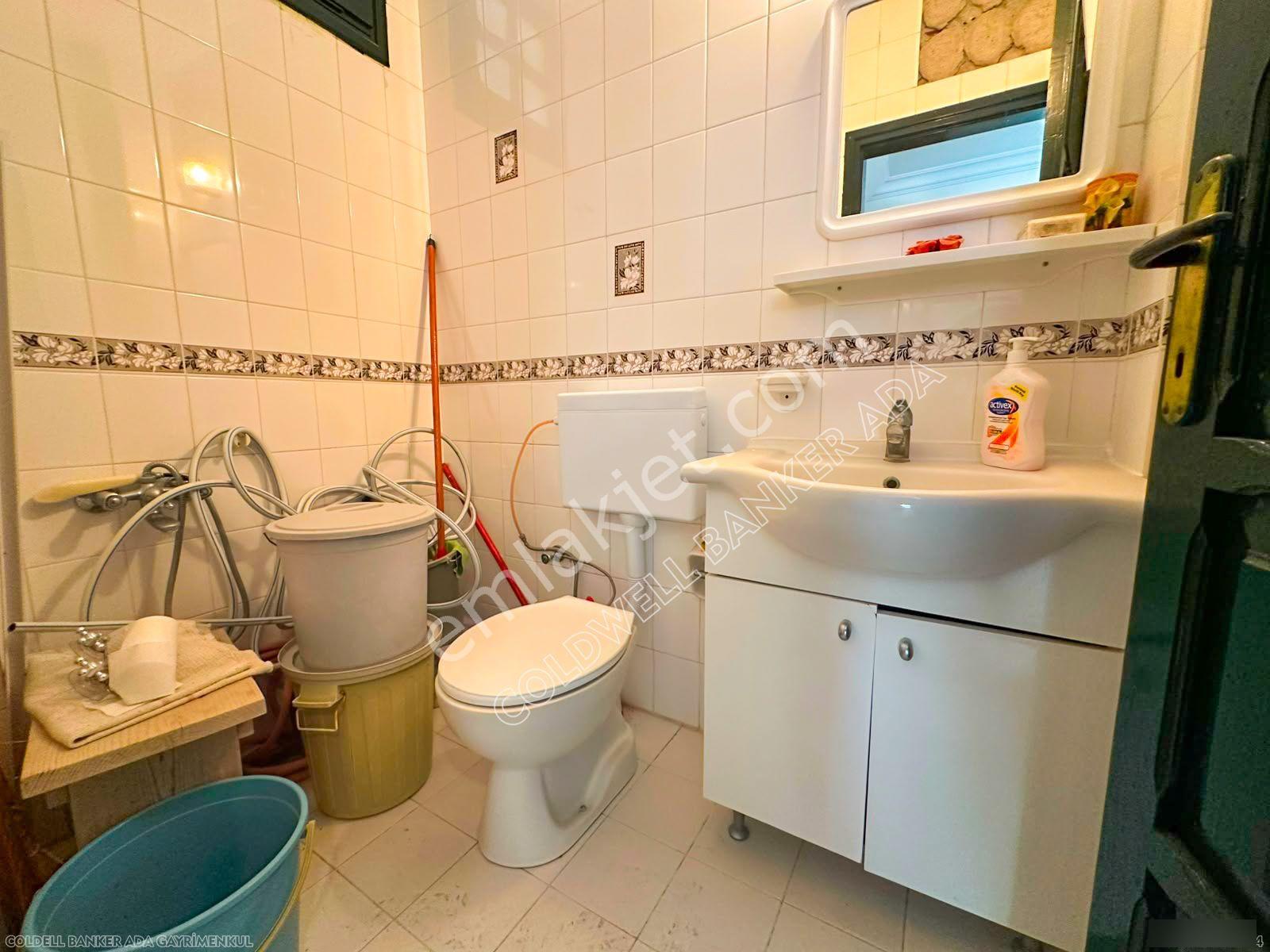 Anı Sitesi'nde Sahile Yakın, Geniş Bahçeli Satılık Villa - Görsel 20