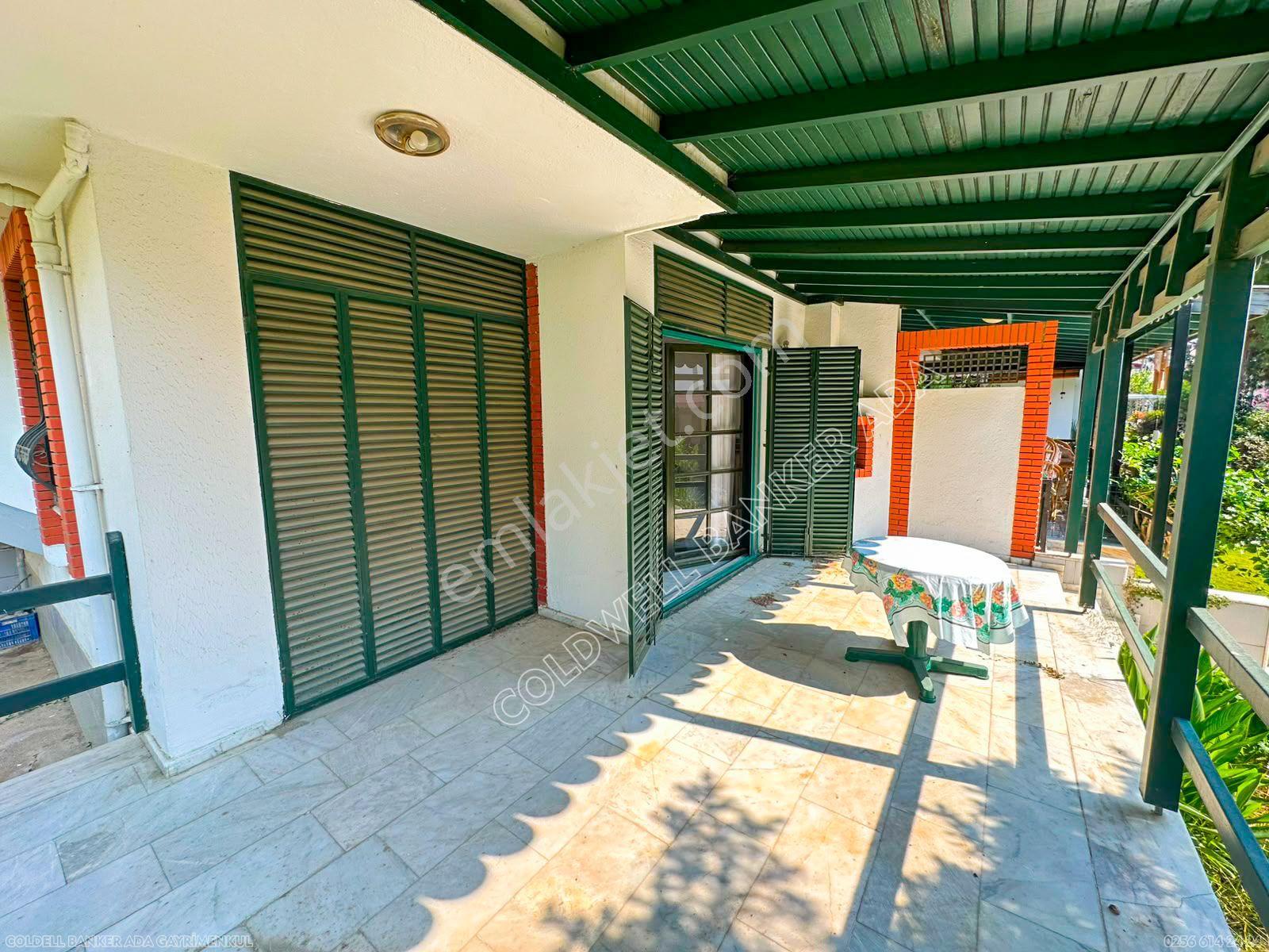 Anı Sitesi'nde Sahile Yakın, Geniş Bahçeli Satılık Villa - Görsel 23