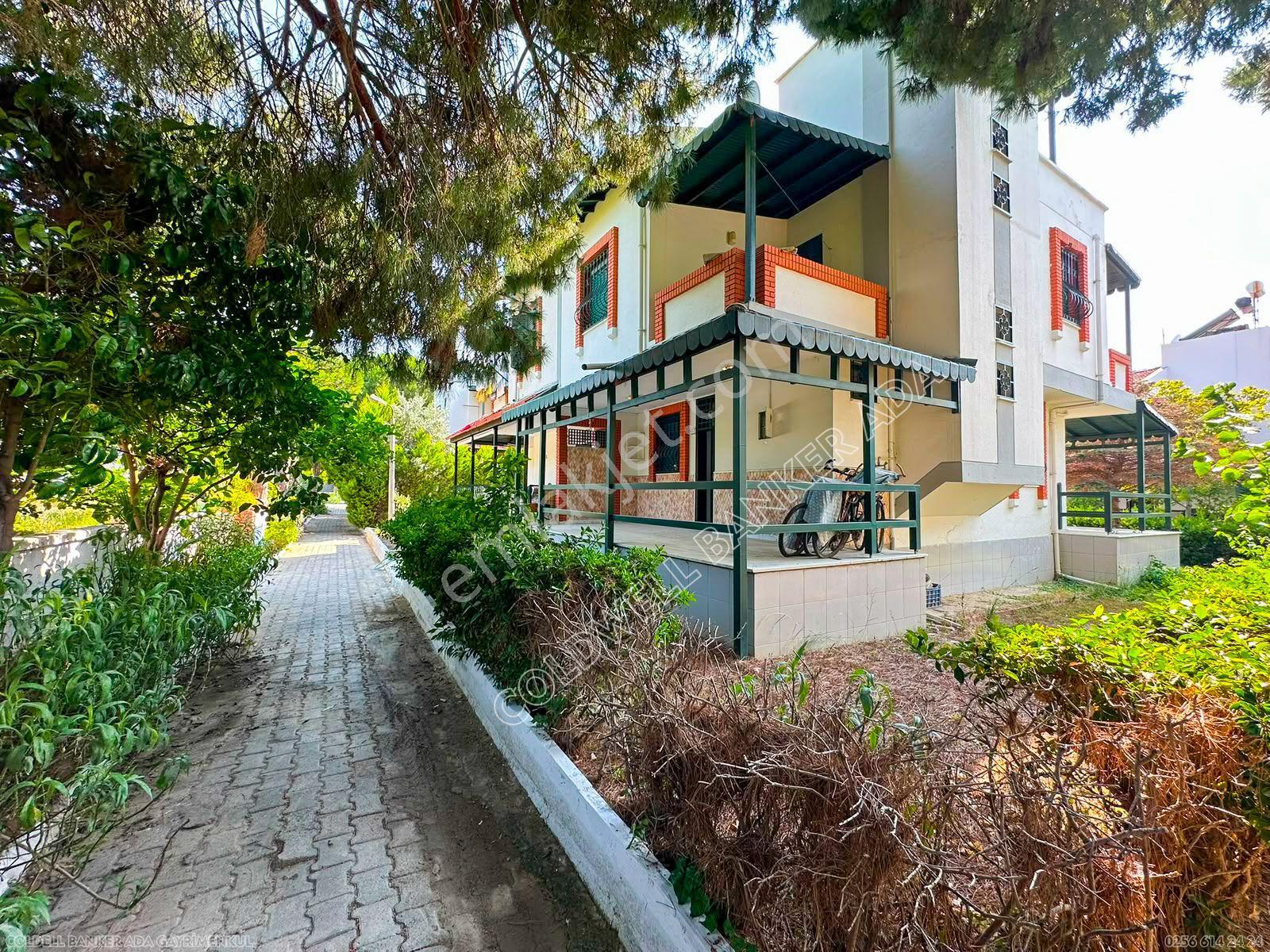 Anı Sitesi'nde Sahile Yakın, Geniş Bahçeli Satılık Villa - Görsel 27