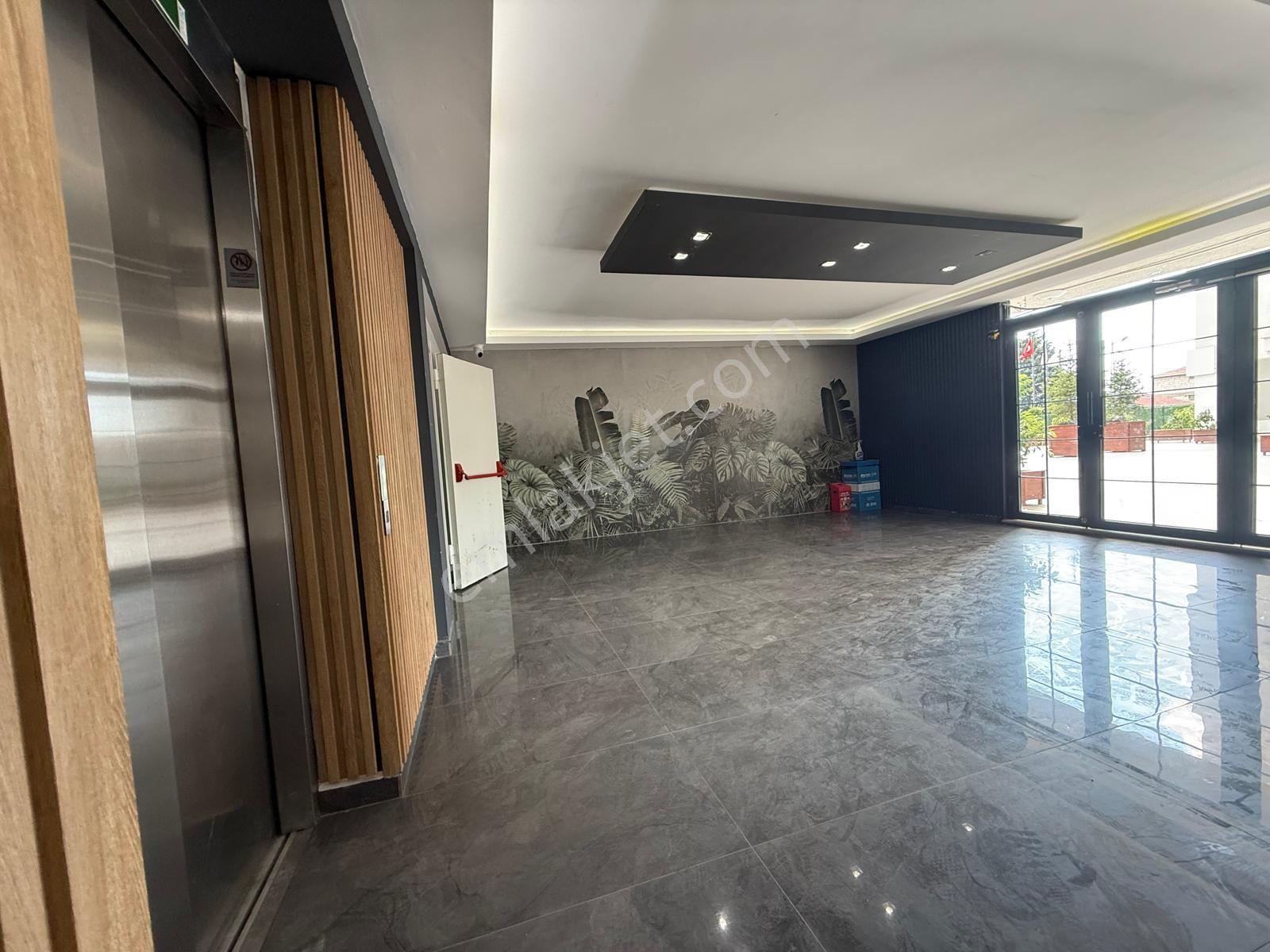 Oksijen Park Sitesinde 3+1 175 M2 Teraslı Full Deniz Manzaralı - Görsel 14