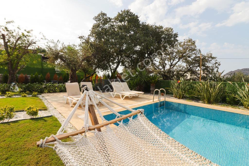 Bodrum Yalıkavak'ta 2.000 M² Bahçeli 7+2 Özel Havuzlu Lüks Villa - Görsel 7