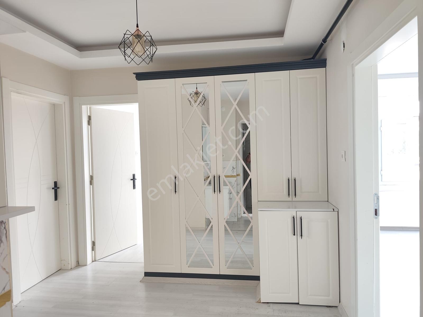 100.yılda,krıminale Civ,3.kat,2+1,kapalı Mut.doğalgazlı Kiralık - Görsel 13