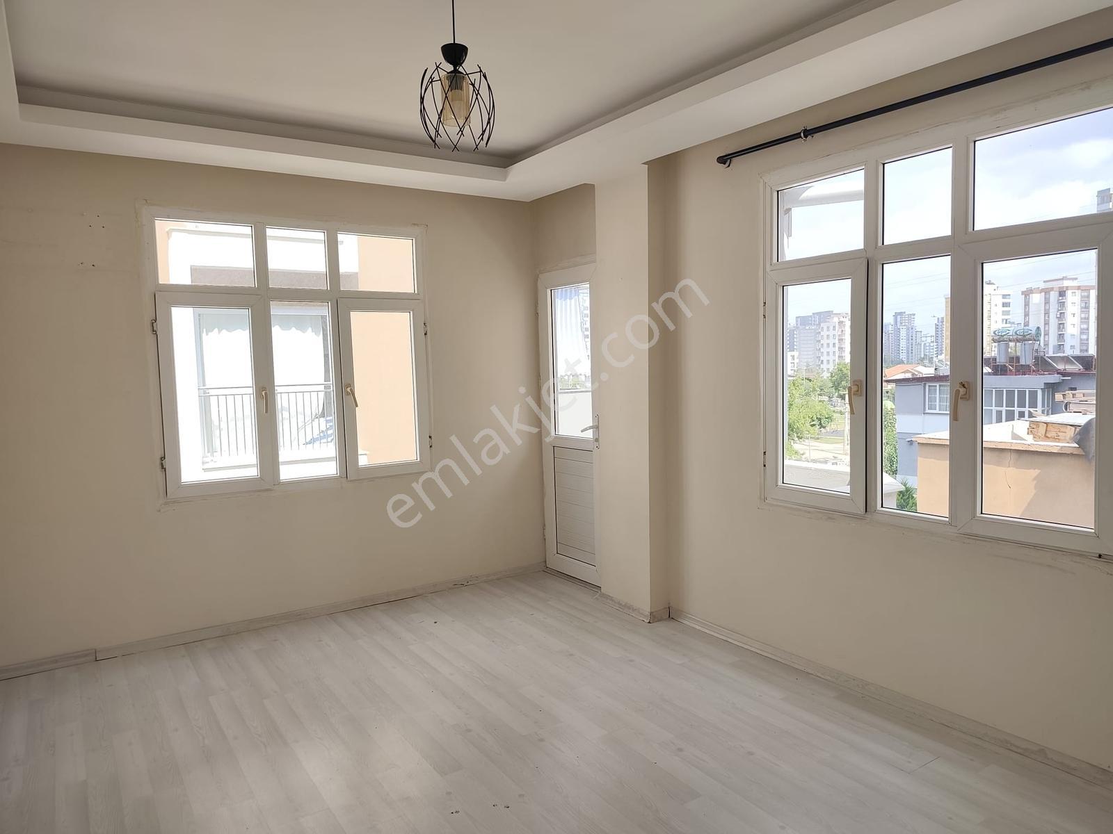 100.yılda,krıminale Civ,3.kat,2+1,kapalı Mut.doğalgazlı Kiralık - Görsel 9