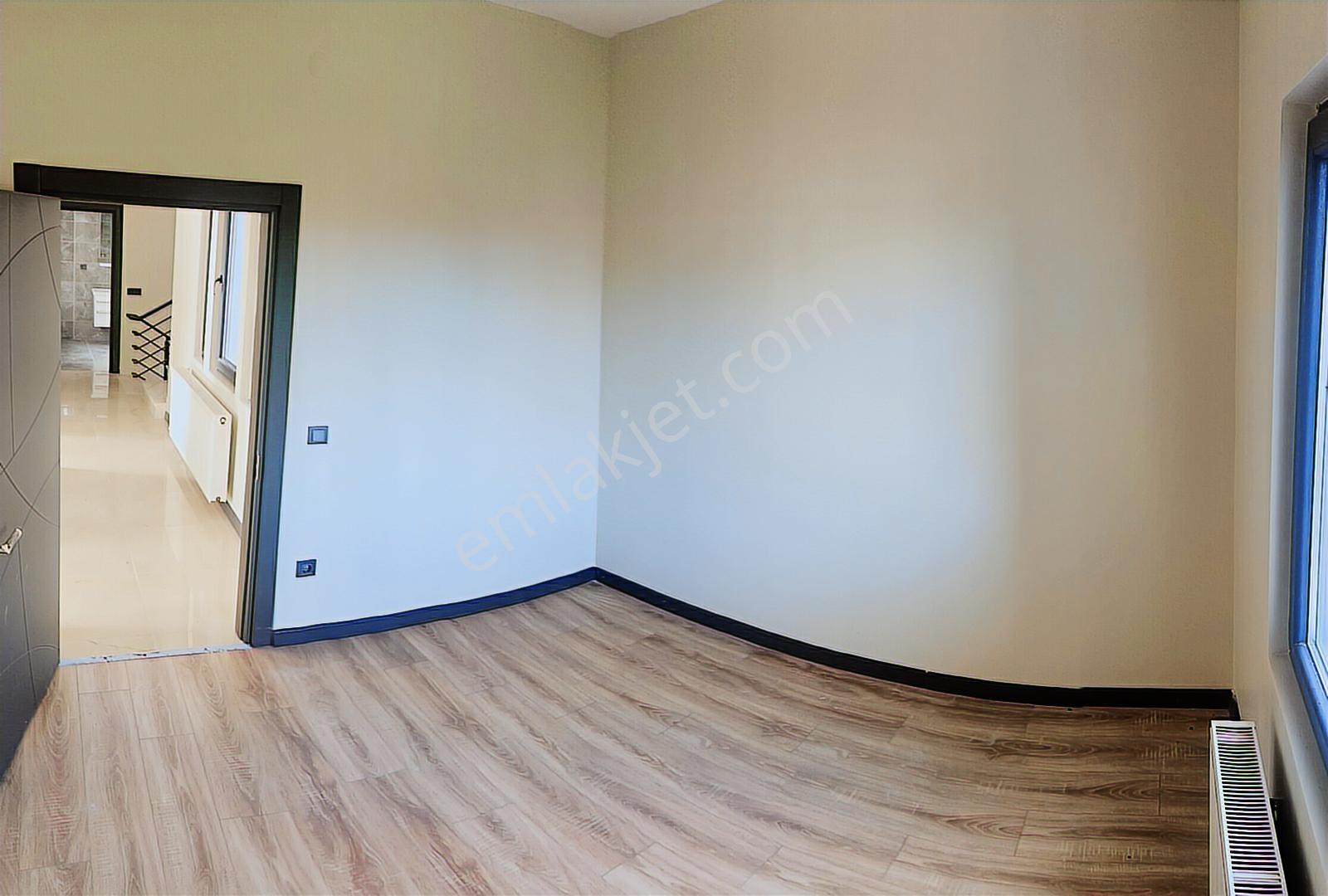 Silivri Ortaköyde 4+1 Site İçerisinde Mola İstanbula Komşu Villa - Görsel 9