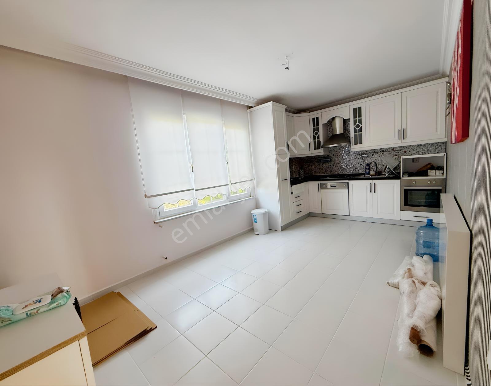 Silivri Kınalı Cambaztepe De Muteşem Deniz Manzaralı 5+2 Villa - Görsel 9