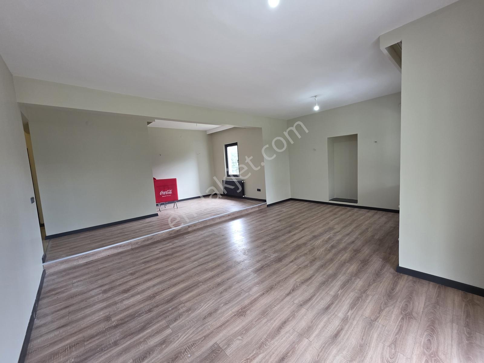 Silivri Ortaköyde Site İçerisinde Kiralık 4+1 Villa - Görsel 15