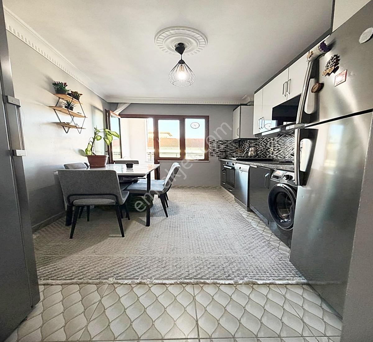 Selahattin Eyyübi Mh'de 130m² Ön Cephe Geniş Balkonlu 2+1 Daire - Görsel 8