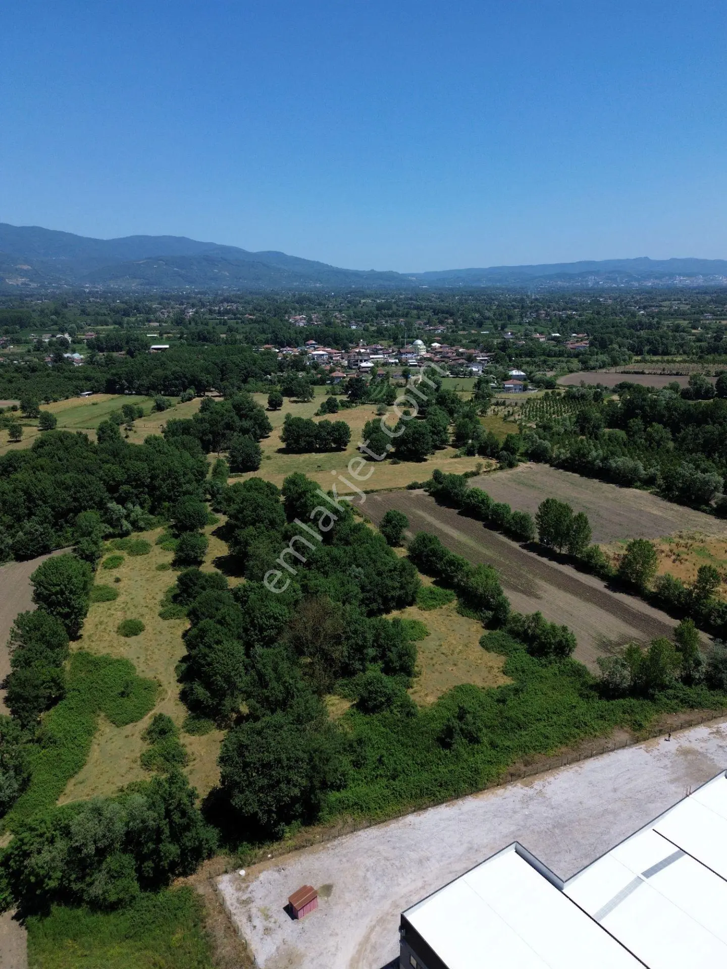 Düzce Çilimli'de Sanayii Arsalarının Yanında 6485m² Satılık Tarla! - Görsel 4