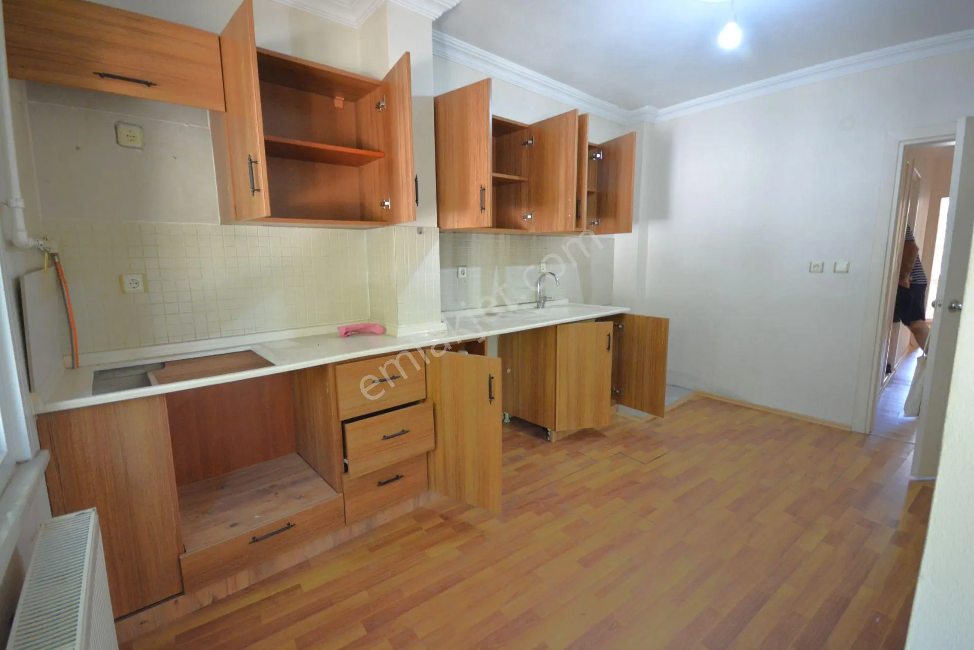 Eyüp Sultan Mah. 95 M2 Kiralık Çift Balkonlu Daire - Görsel 17
