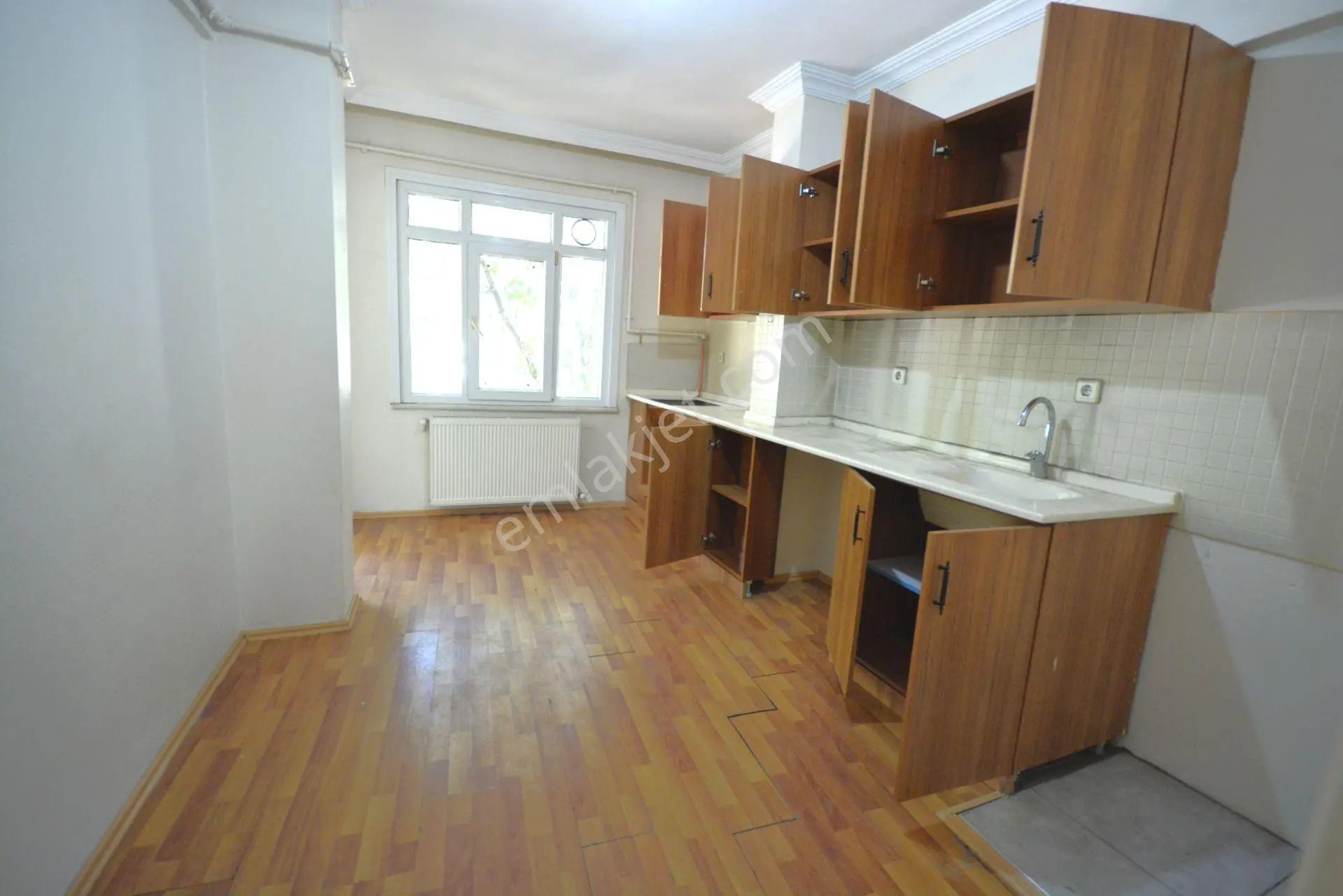 Eyüp Sultan Mah. 95 M2 Kiralık Çift Balkonlu Daire - Görsel 14
