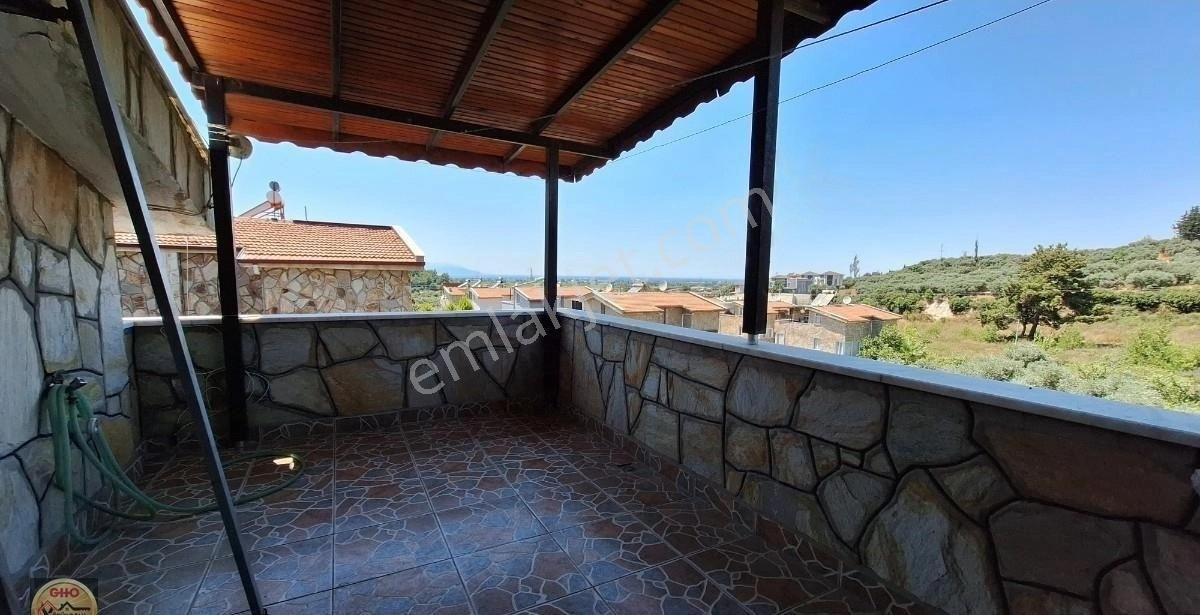 Kuşadası Davutlar Mahallesinde Satılık Bahçeli 4+1 Yazlık - Görsel 12