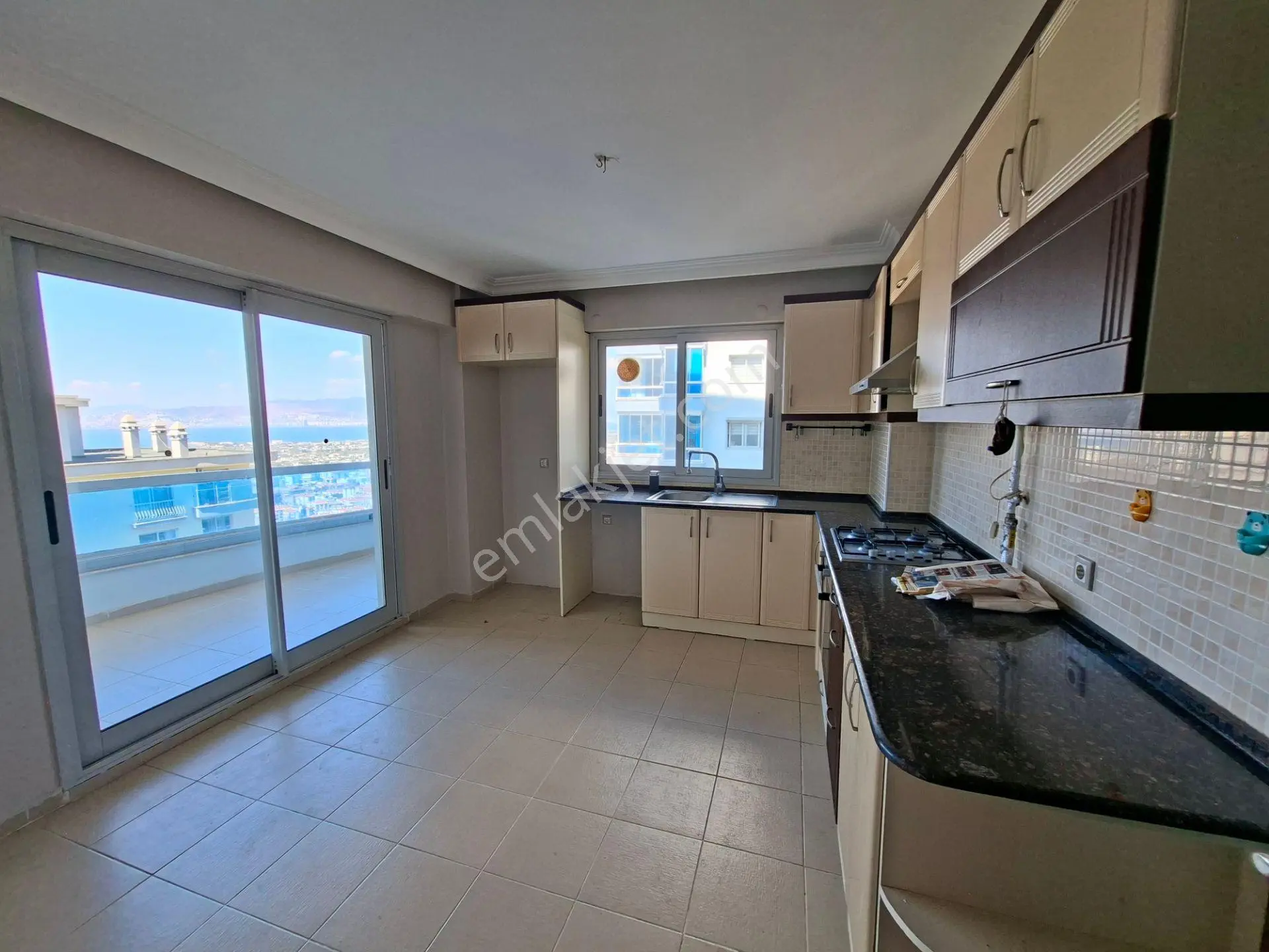 Narlıderede Kiralık Daire Sitede Full Deniz O.park 7/24 Kameralı Güvenli 165m² - Görsel 3