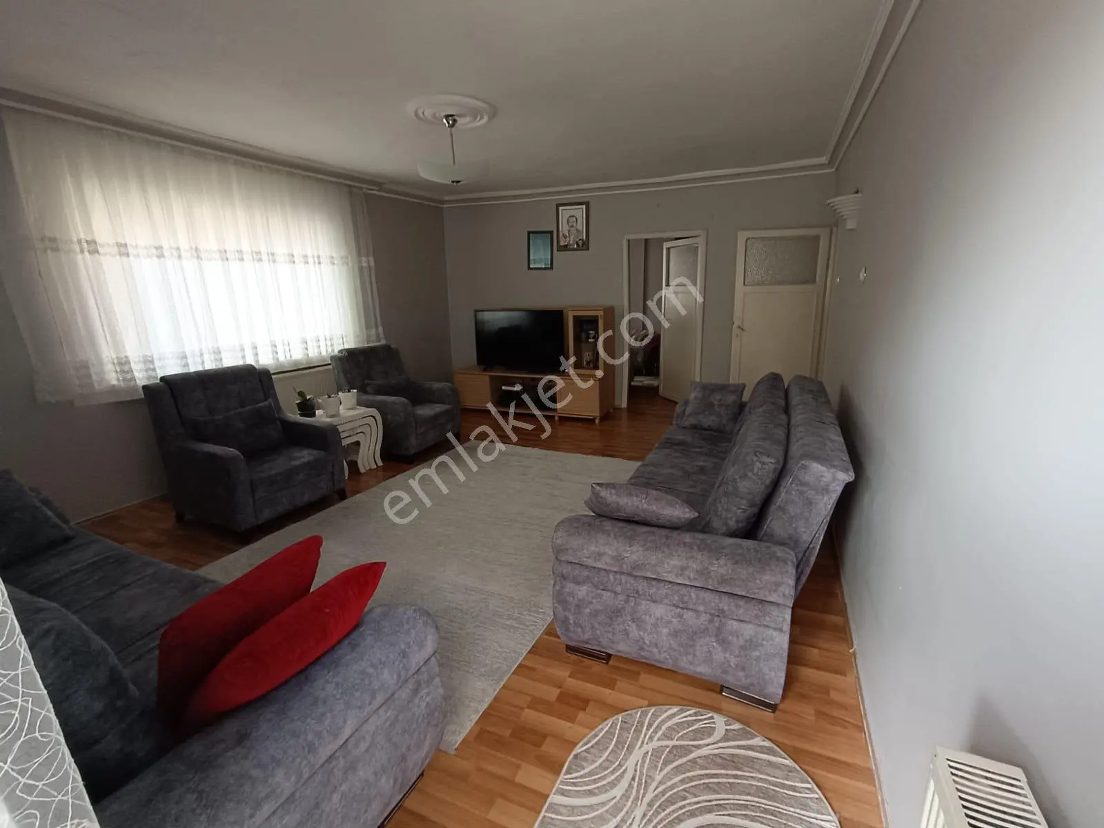 Sincan Plevnede 3+1 Ara Kat Harika Konumda Geniş M² Trene Yakın Daire - Görsel 10
