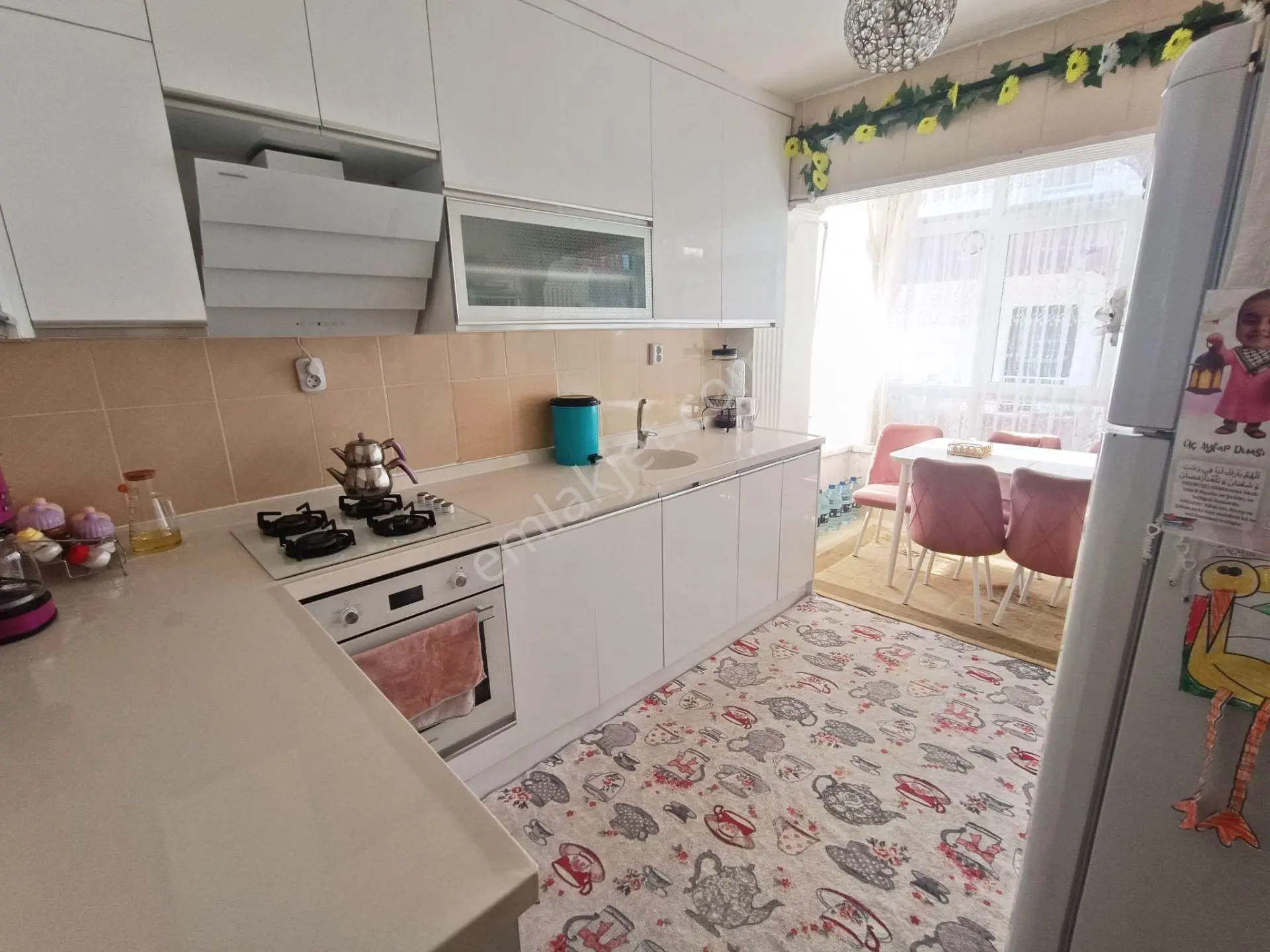 Sincan Malazgirt Mhde 3+1 Ara Kat Ön Cephe Yapılı Harika Konumda Daire