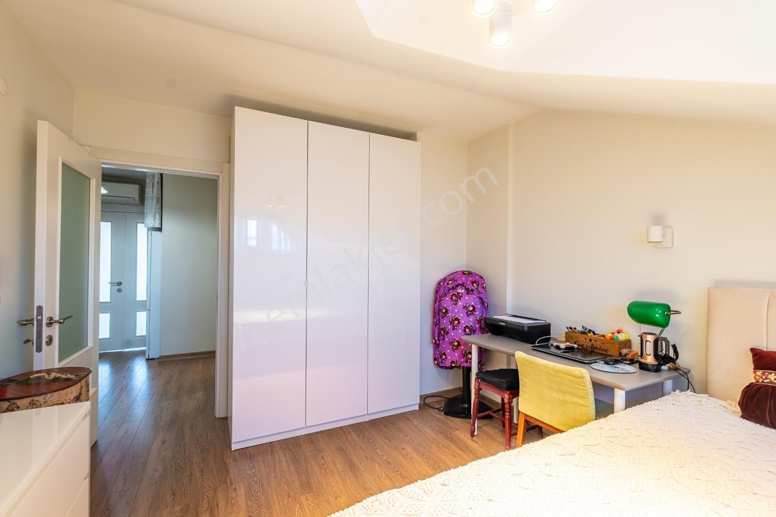 Yayla Çamlık Cadde. 10 Yıllık Özel Tasarım 4+1 Dubleks Daire - Görsel 8