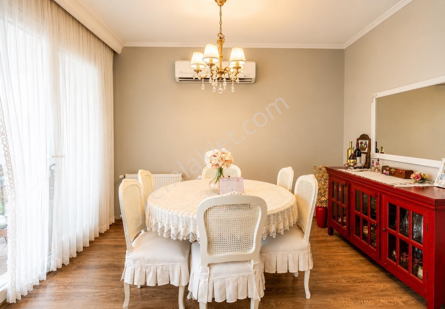 Yayla Çamlık Cadde. 10 Yıllık Özel Tasarım 4+1 Dubleks Daire - Görsel 2