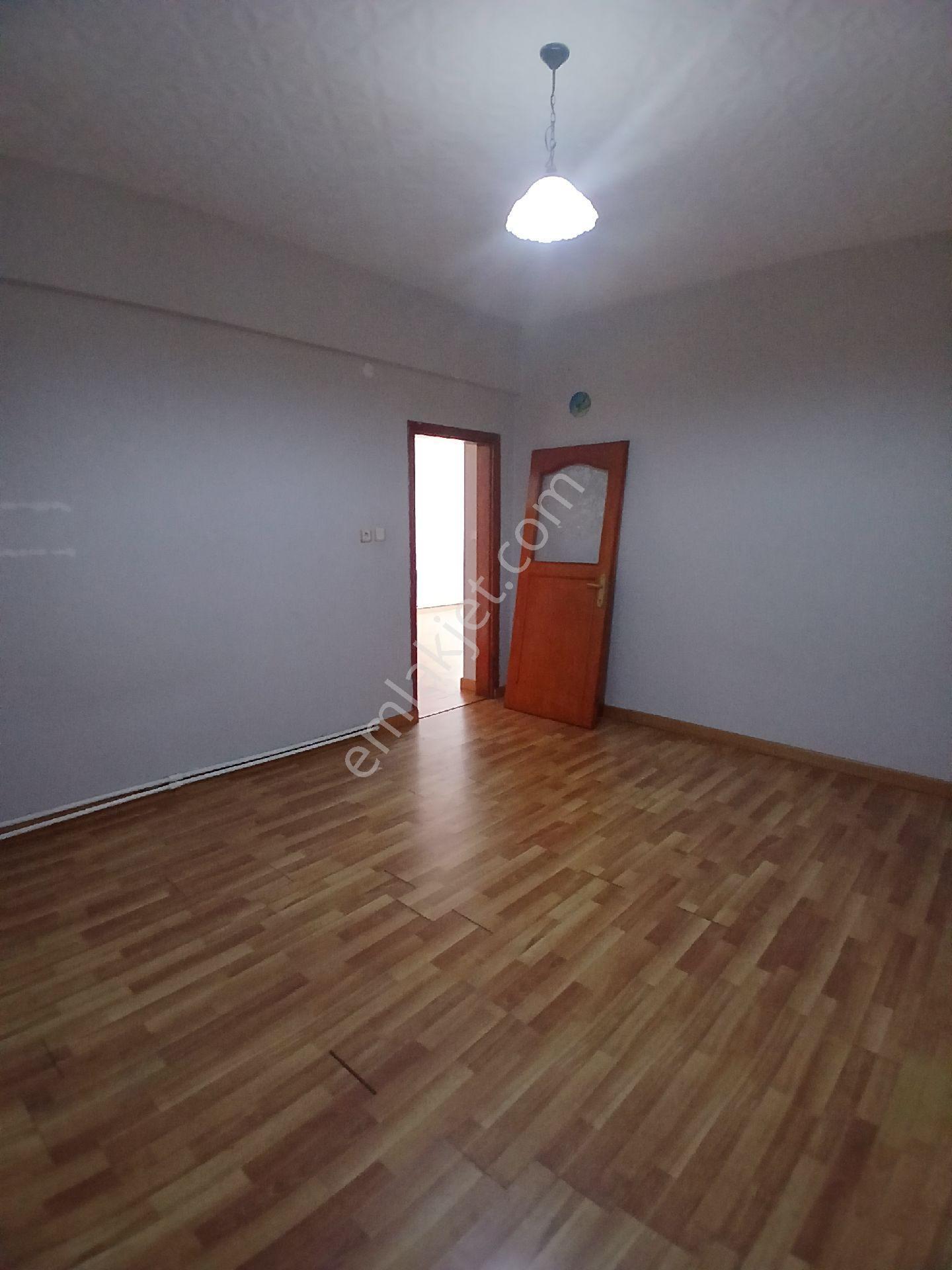 3+1 Adliyeye 5 Dk Aile Apartmanı - Görsel 4