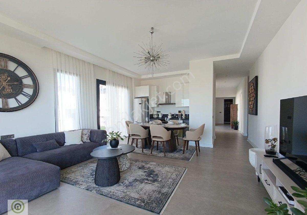 Bodrum Yeniköy Kapanmaz Deniz Manzaralı Kiralık Tek Kat Villa Ortak Havuzlu Site 4+1 Geniş Bahçe - Görsel 8