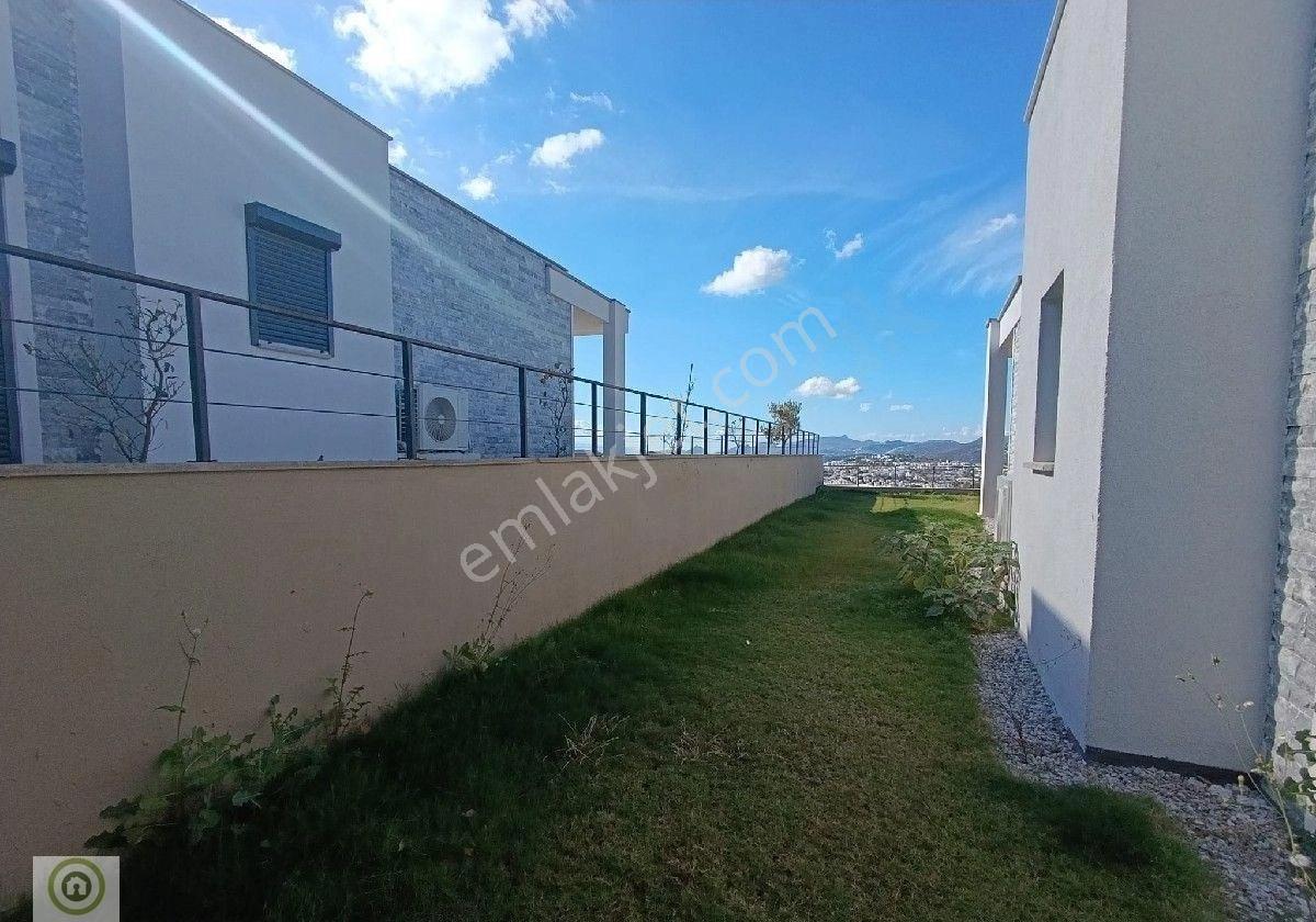 Bodrum Yeniköy Kapanmaz Deniz Manzaralı Kiralık Tek Kat Villa Ortak Havuzlu Site 4+1 Geniş Bahçe - Görsel 7