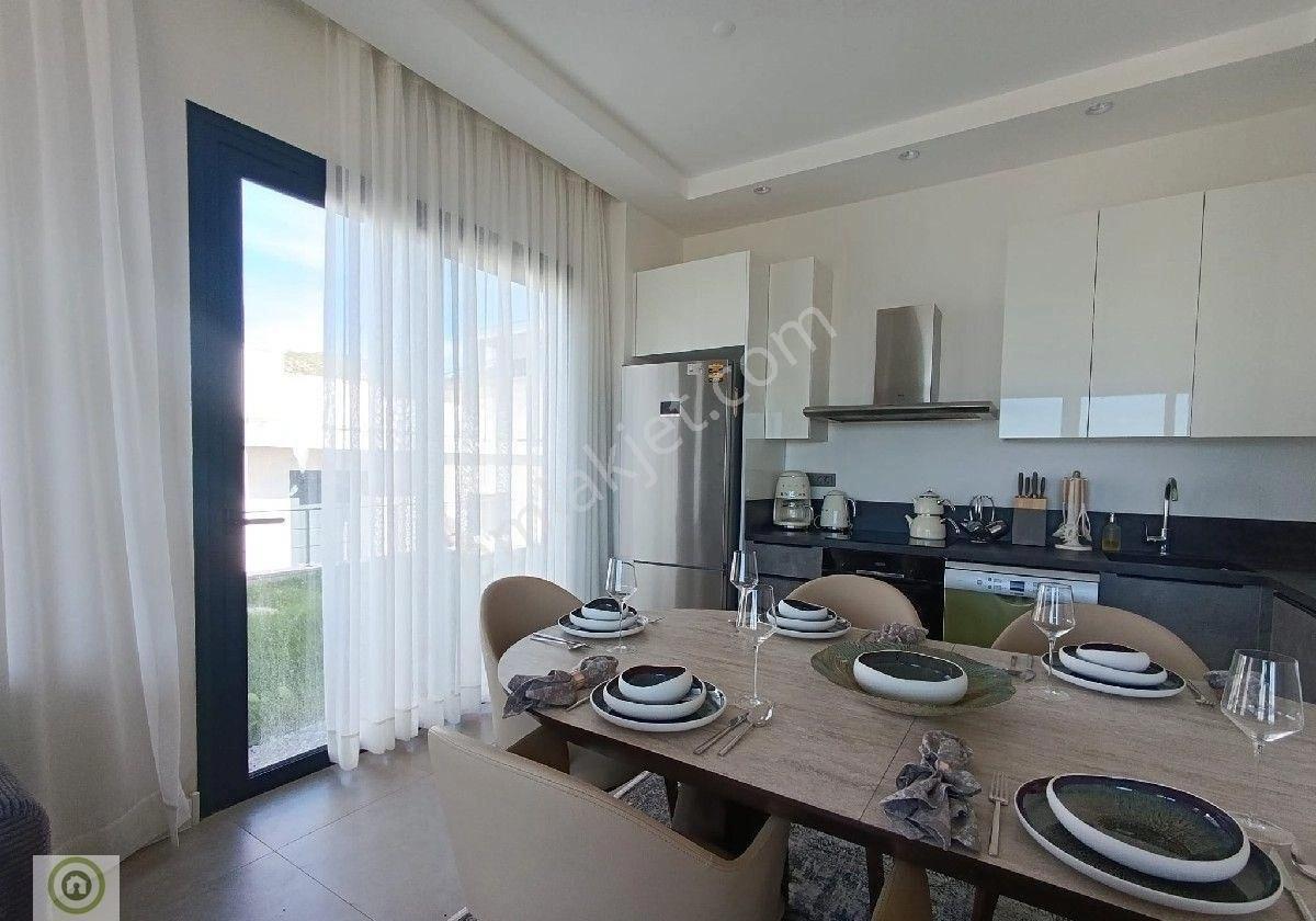 Bodrum Yeniköy Kapanmaz Deniz Manzaralı Kiralık Tek Kat Villa Ortak Havuzlu Site 4+1 Geniş Bahçe - Görsel 49