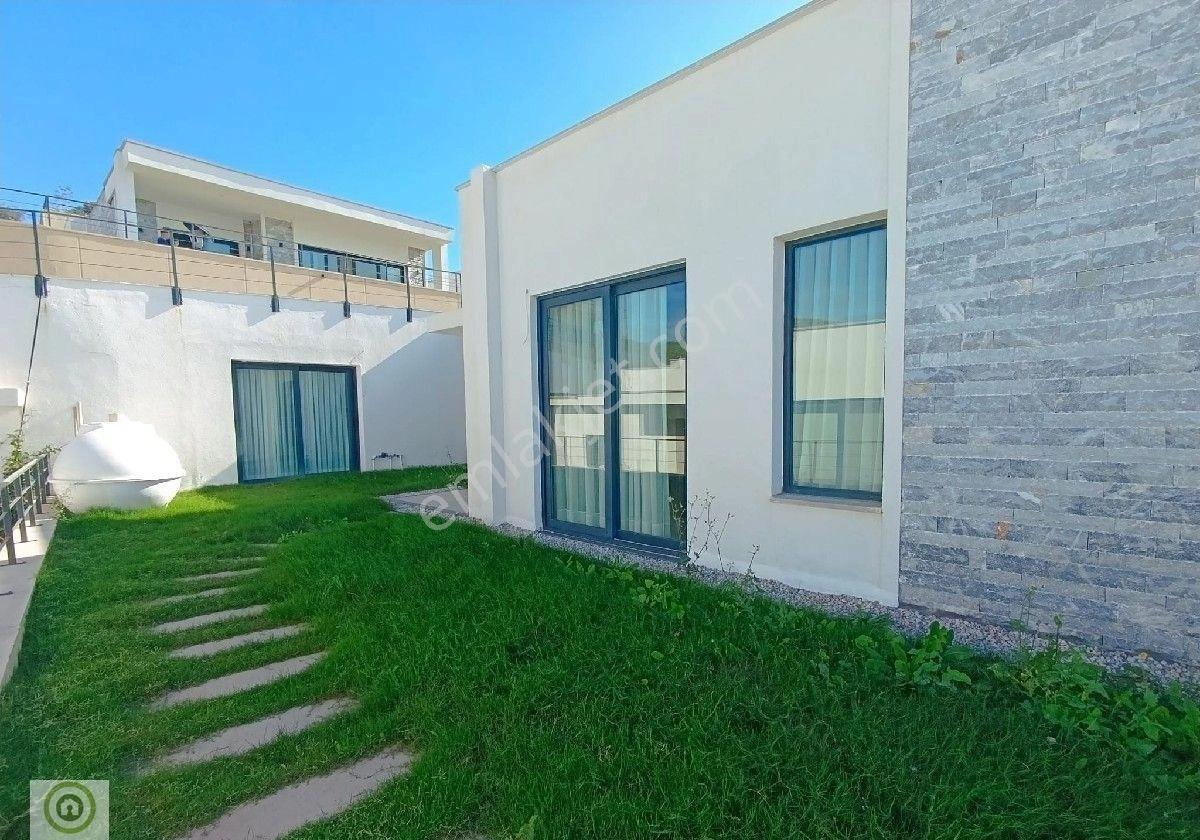 Bodrum Yeniköy Kapanmaz Deniz Manzaralı Kiralık Tek Kat Villa Ortak Havuzlu Site 4+1 Geniş Bahçe - Görsel 14
