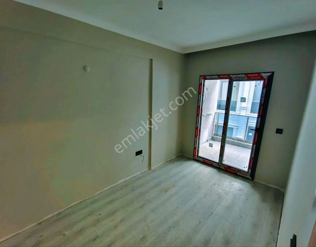 Uytundan Akçayda Yerden Isıtmalı Kapalı Otoparklı 2+1dubleks - Görsel 4