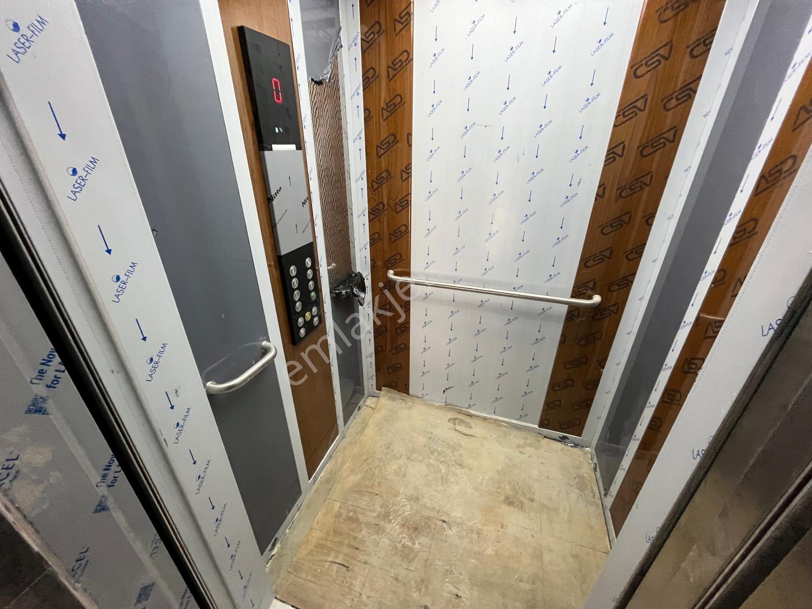Güneyden Metroya 4 Dakika Yürüme 2+1.85m2 Satılk Daire - Görsel 6