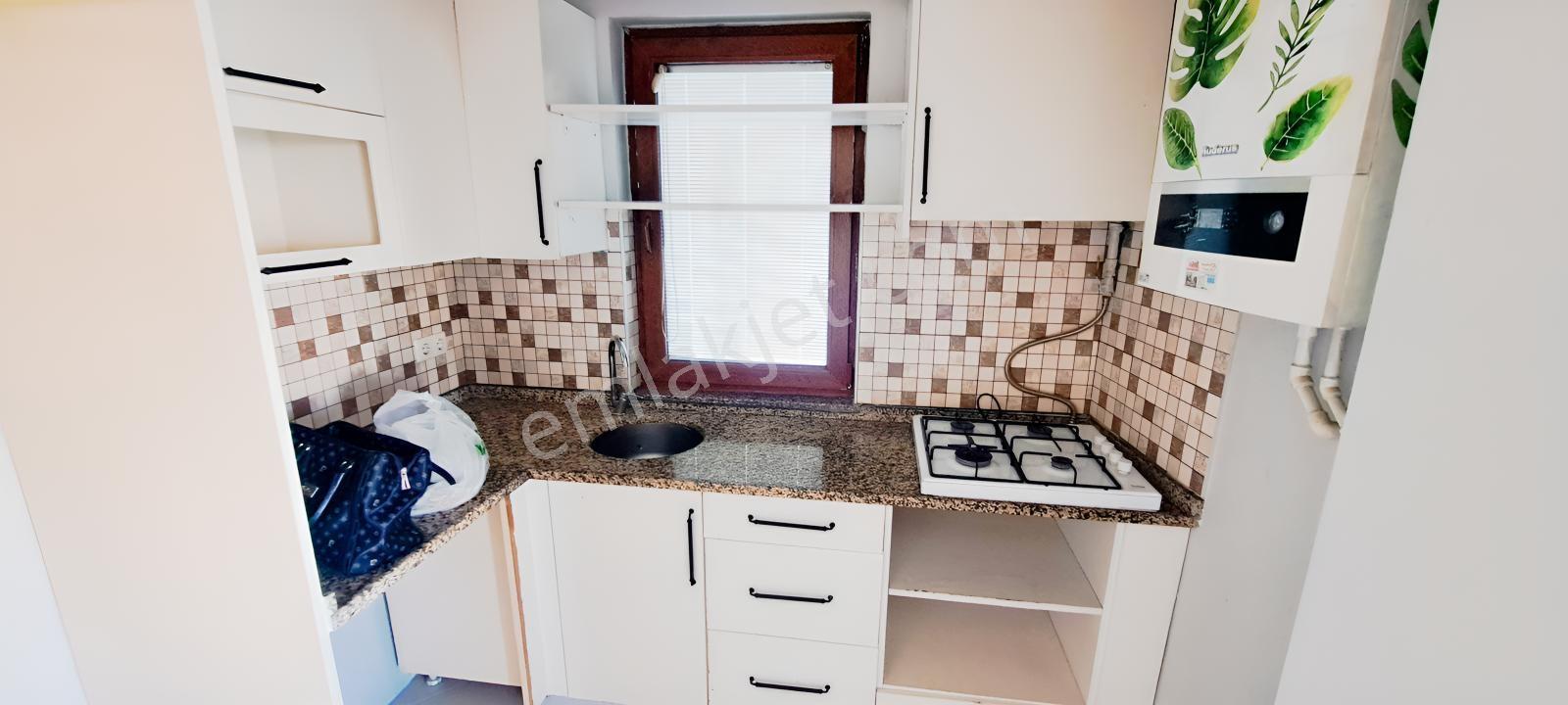 Kurfalı Merkezde E5 E Metroya Yakın Kiralık 2+1 Daire - Görsel 24