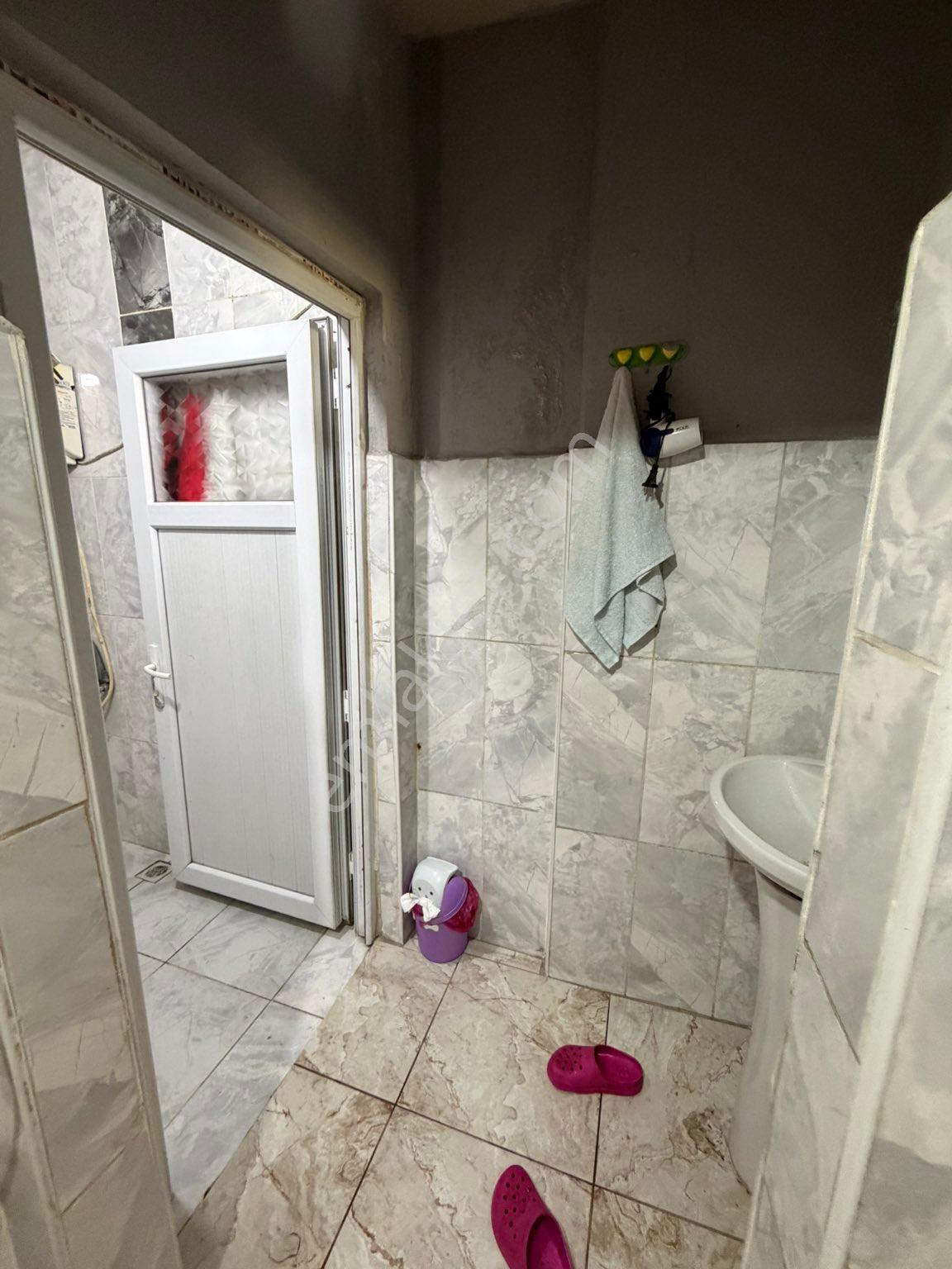 Gündoğdu Mahallesi 3 Katlı Müstakil - Görsel 8