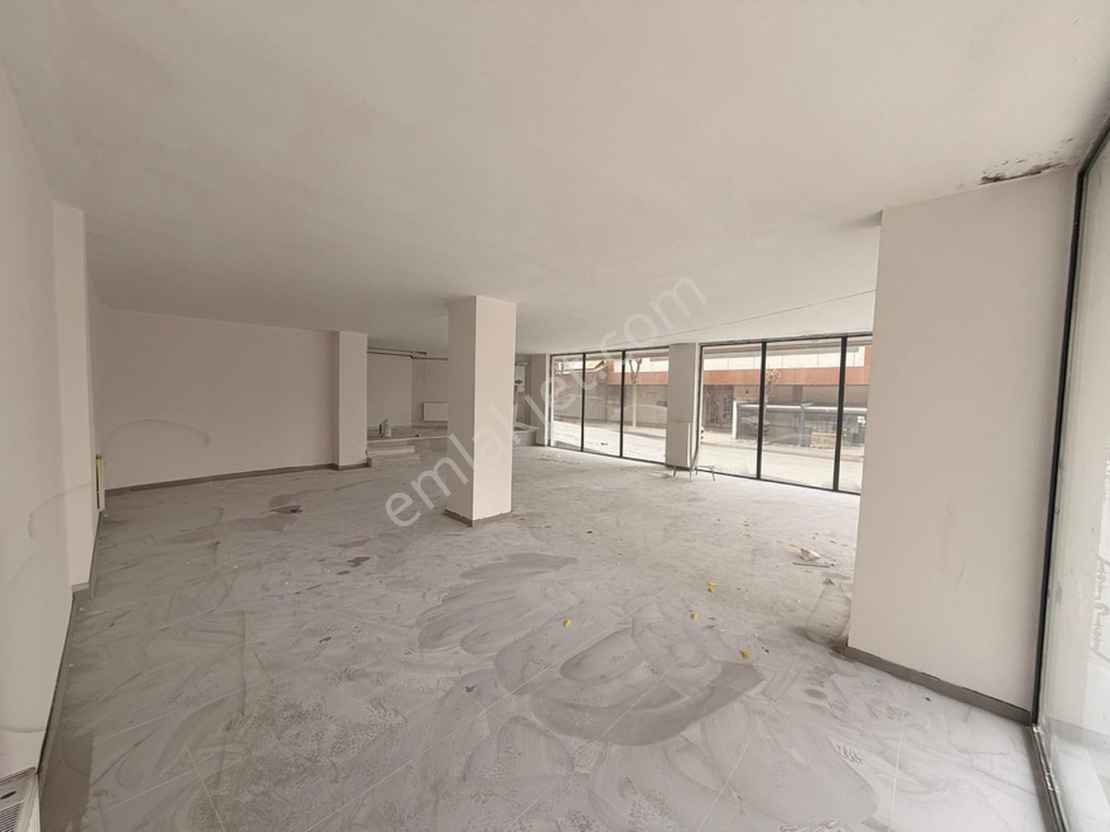 Torunlar'dan Kurumsala Kiralık Dükkan Yenimh Yürüyüş Yolu Cadde - Görsel 22