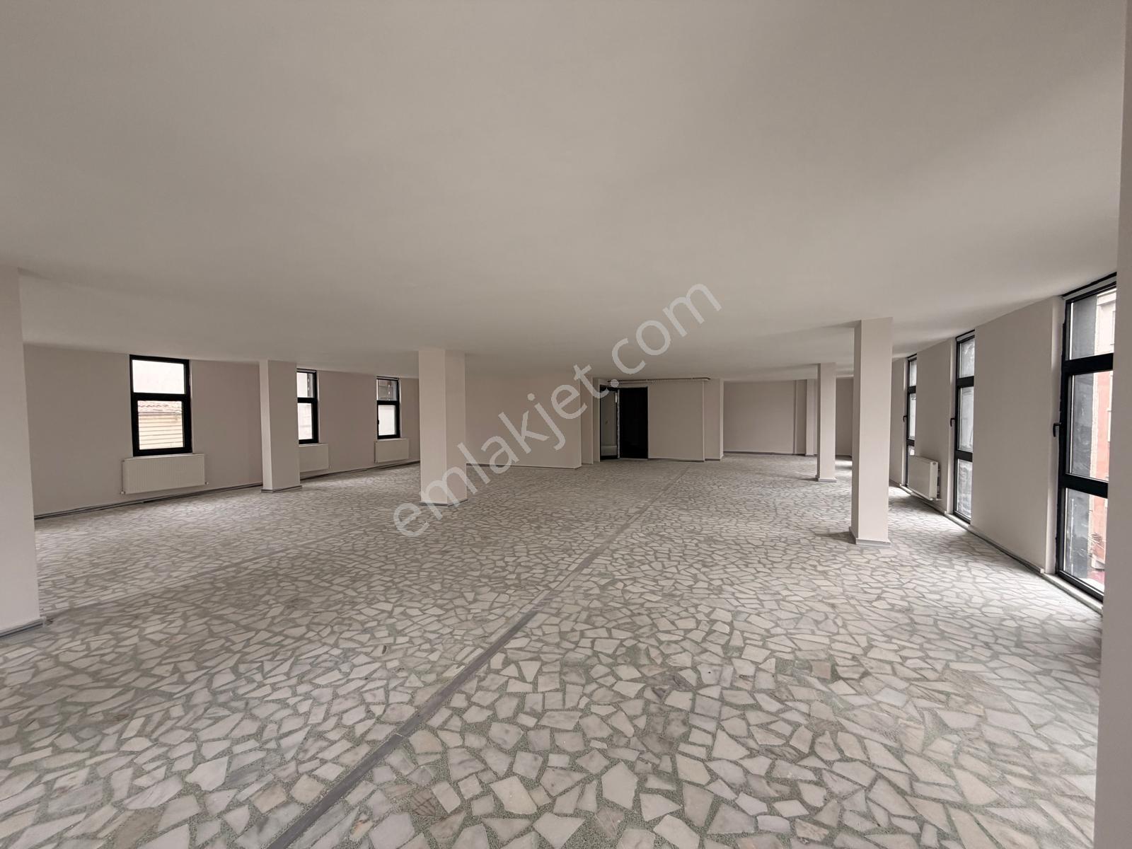 Torunlar'dan Kurumsala Kiralık Dükkan Yenimh Yürüyüş Yolu Cadde - Görsel 19