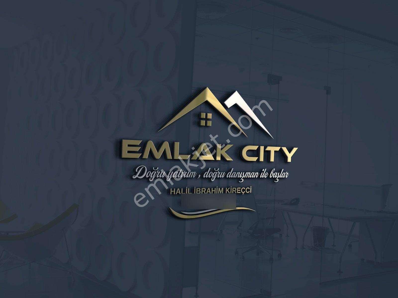 329 M2 Yola Cephe ( 0.20-0.40 Emsal İmarlı ) Villa Bölgesinde... - Görsel 2