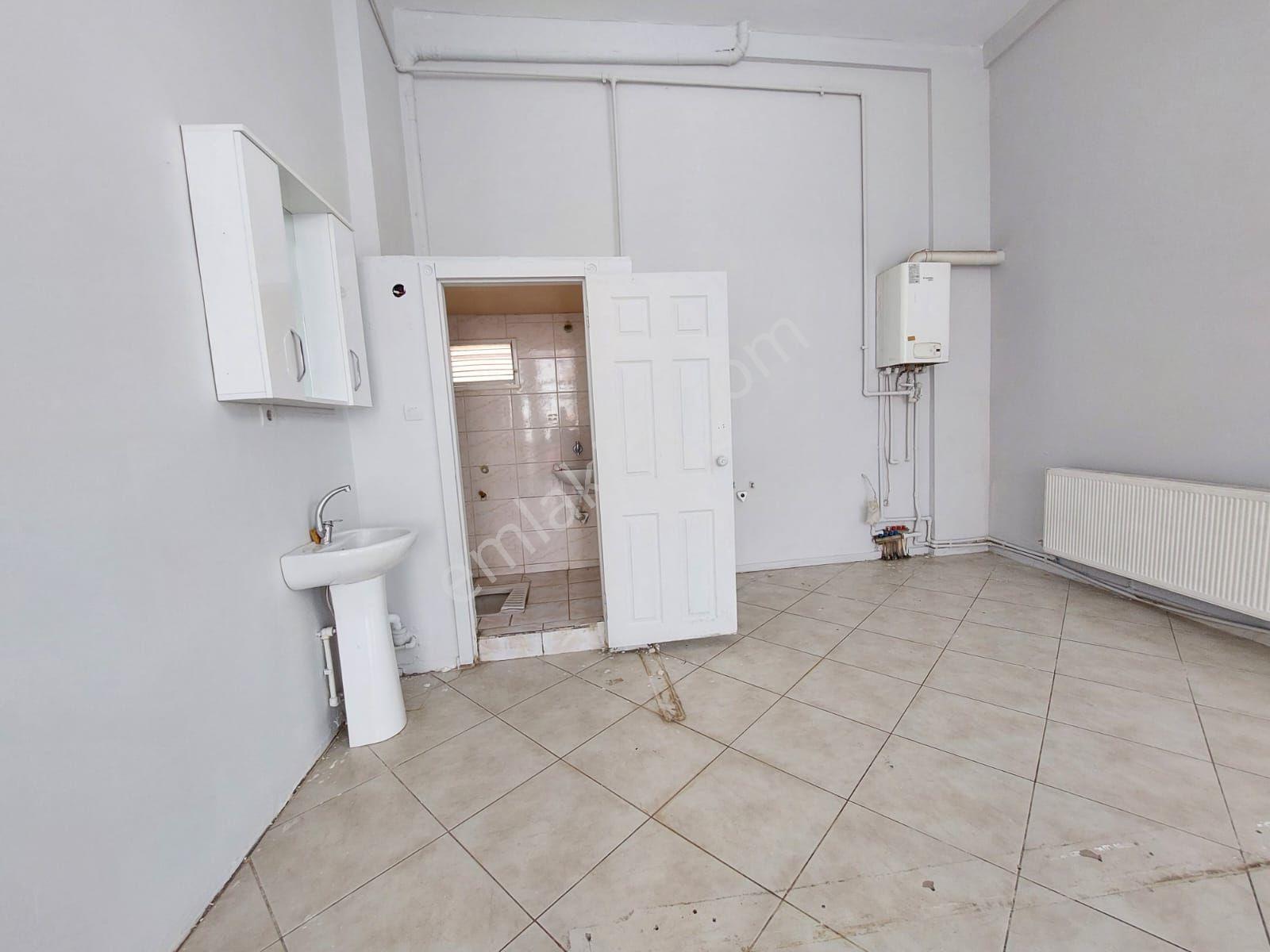 Murat Türkmen'den -kiralık- Etimesgut_piyade Mah. Merkezi_yerde Köşe_başı 65-m2_dükkan - Görsel 11