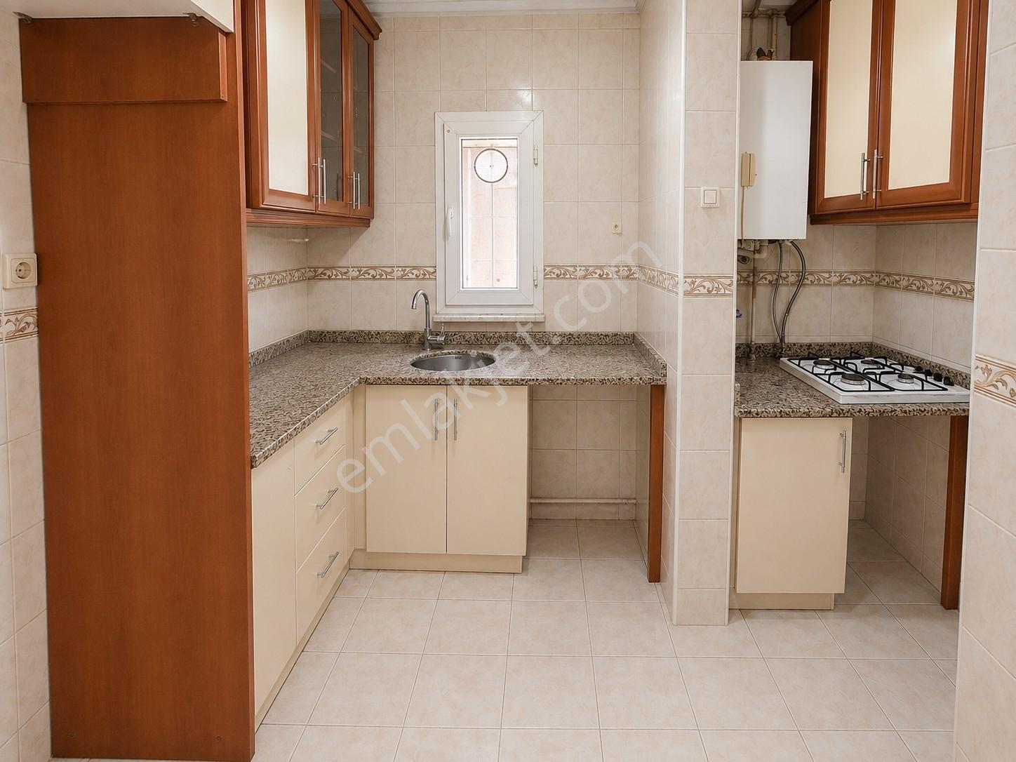 Güzeltepe'de Bahçeli Ve Site İçerisinde 1.kat 2+1 Daire - Görsel 7