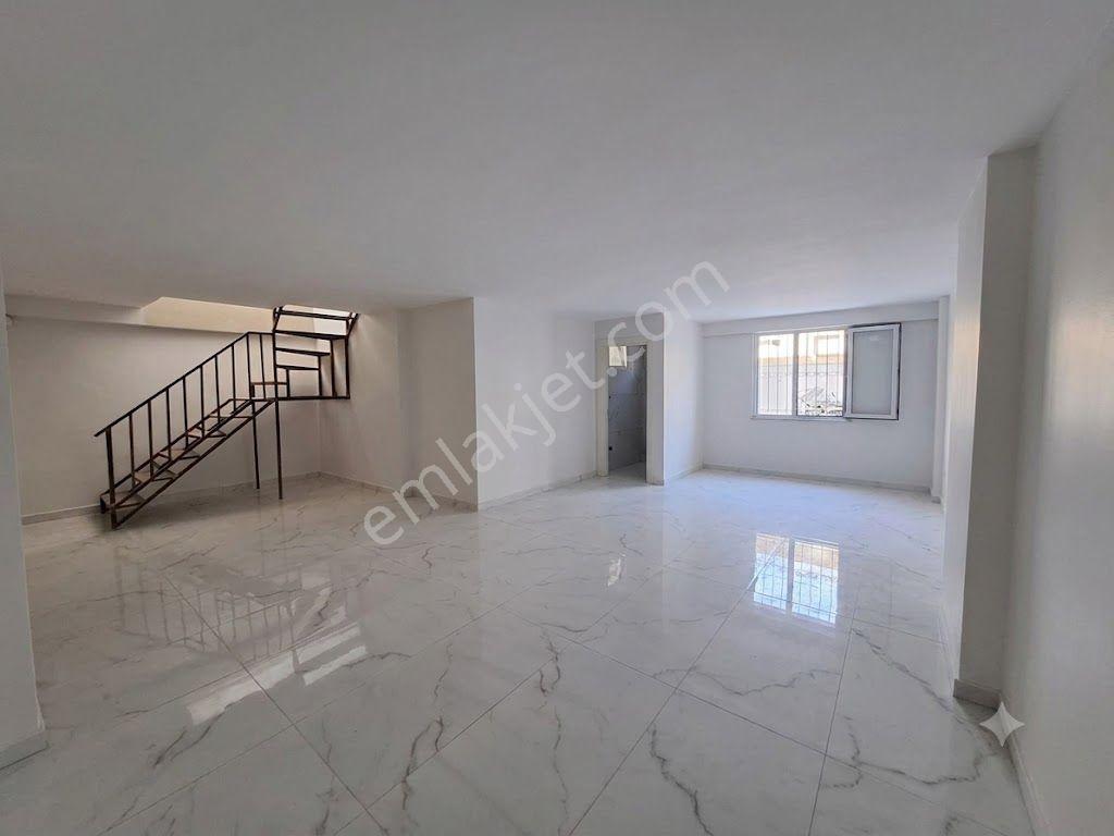 Halkalı Merkez'de Kiralık Depolu 98 M² Cadde Üzeri Vitrin Dükkan - Görsel 6