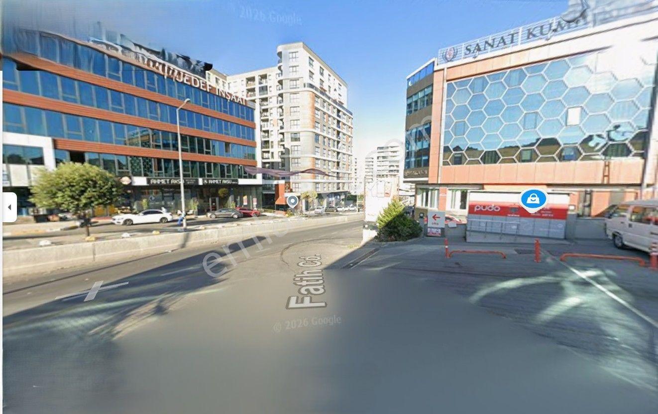 Halkalı Merkez'de Kiralık Depolu 98 M² Cadde Üzeri Vitrin Dükkan - Görsel 9
