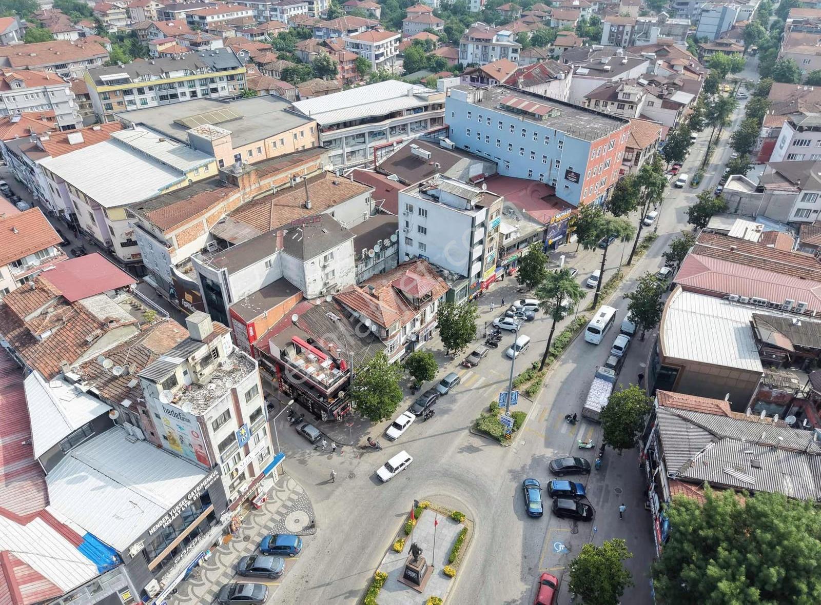 Meriç Çayrak'tan Çarşı Merkezinde 140 M2 Satılık Köşe Dükkan - Görsel 6