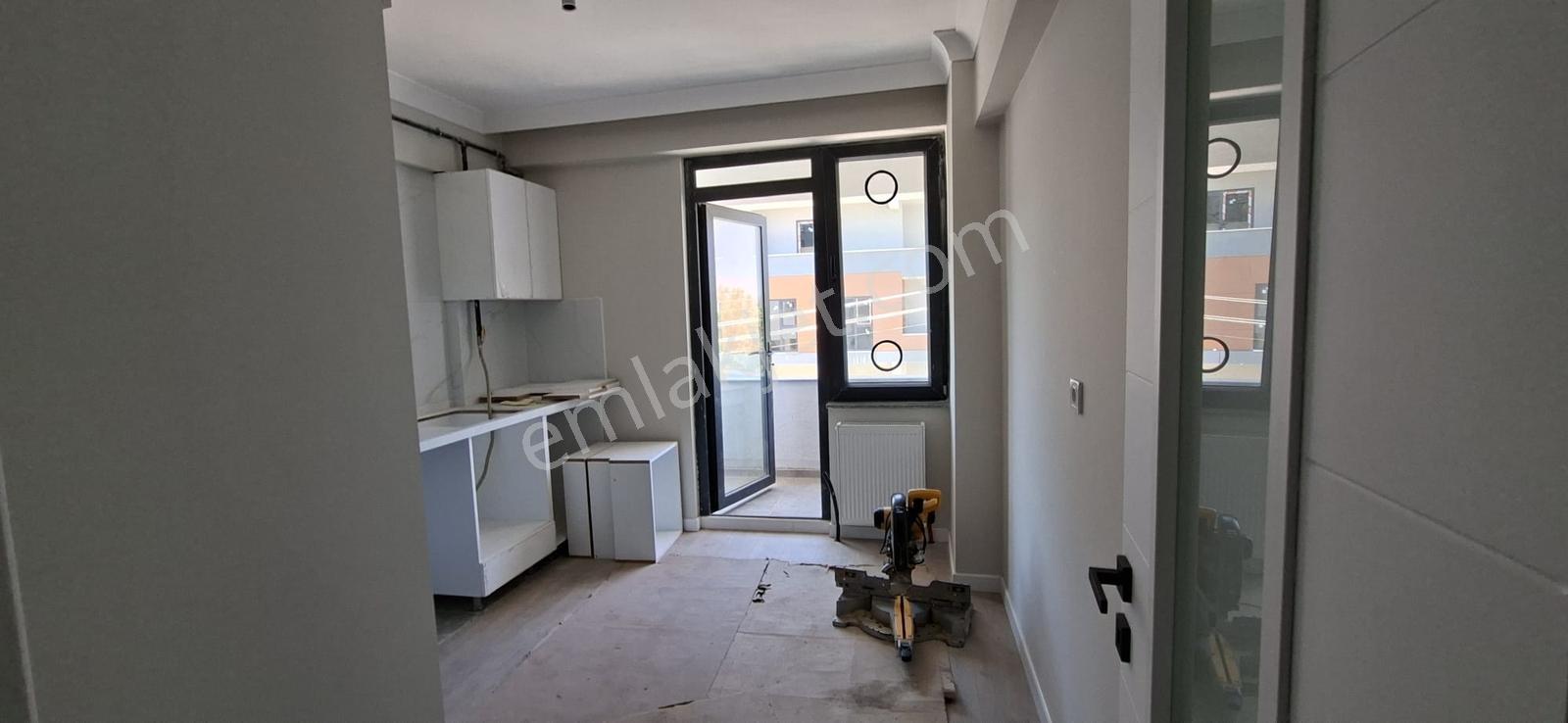 Asies'den Başiskele Yeşilyurt Caddesinde 2+1 Sıfır Kiralık Daire - Görsel 13