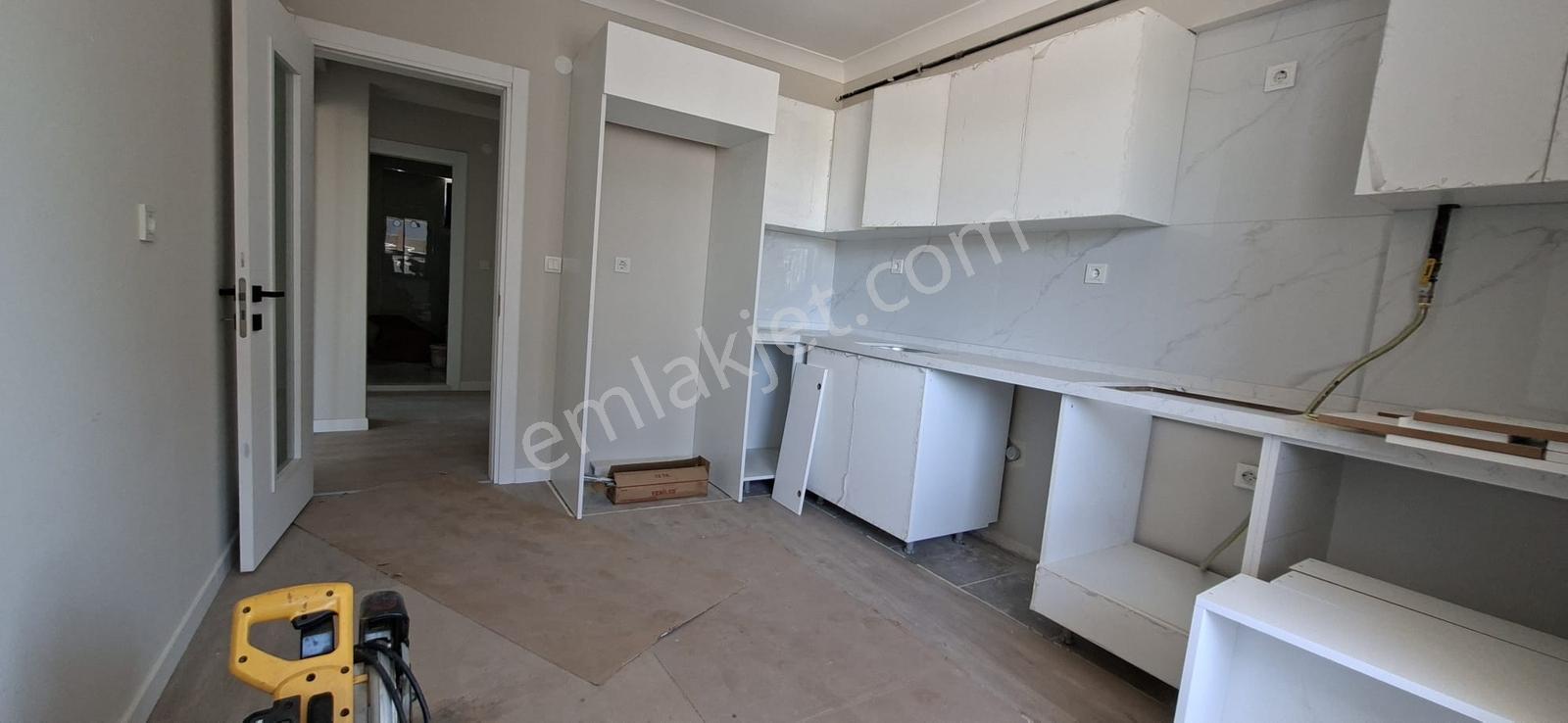 Asies'den Başiskele Yeşilyurt Caddesinde 2+1 Sıfır Kiralık Daire - Görsel 24