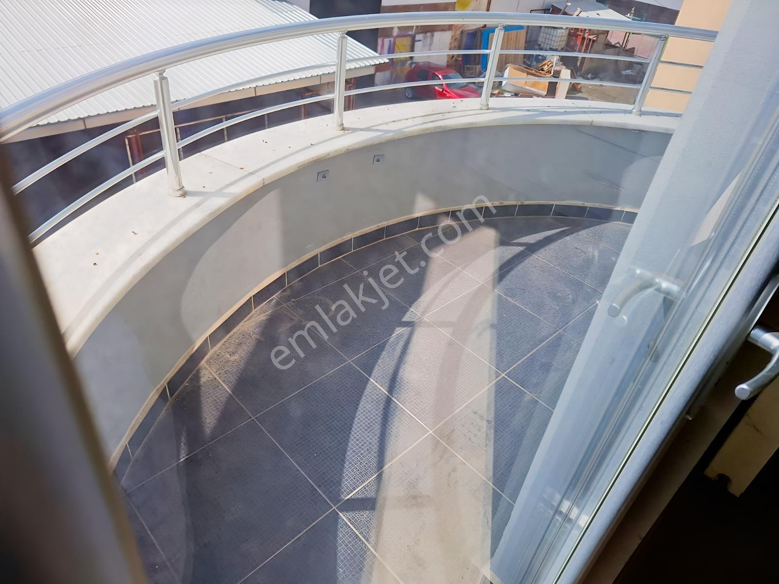 Esen'den Demirci Caddesine Cephe Kiralık Komple Fabrika - Görsel 15