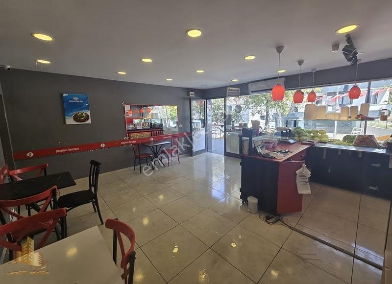 Avcılar Park Altı'nda Satılık Kiracılı 80 M² İş Yeri Yatırımlık - Görsel 3