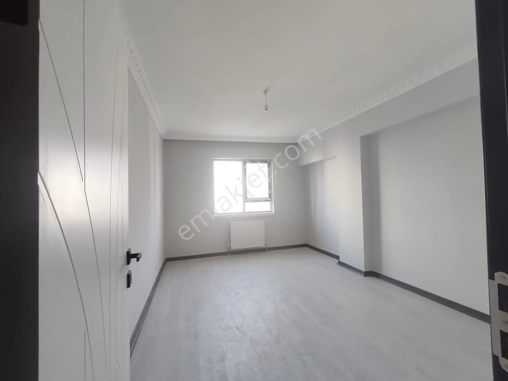 Yılmaz Gayrimenkulden Satılık Bulvar Üzeri 150 M2 3+1 Sıfır Daire - Görsel 9