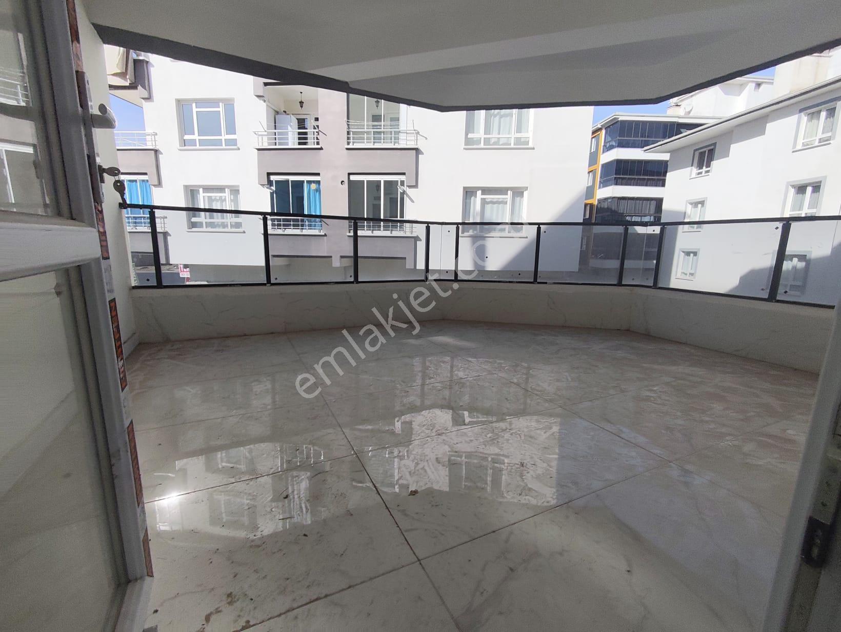 Yılmaz Gayrimenkulden Satılık Bulvar Üzeri 150 M2 3+1 Sıfır Daire - Görsel 6